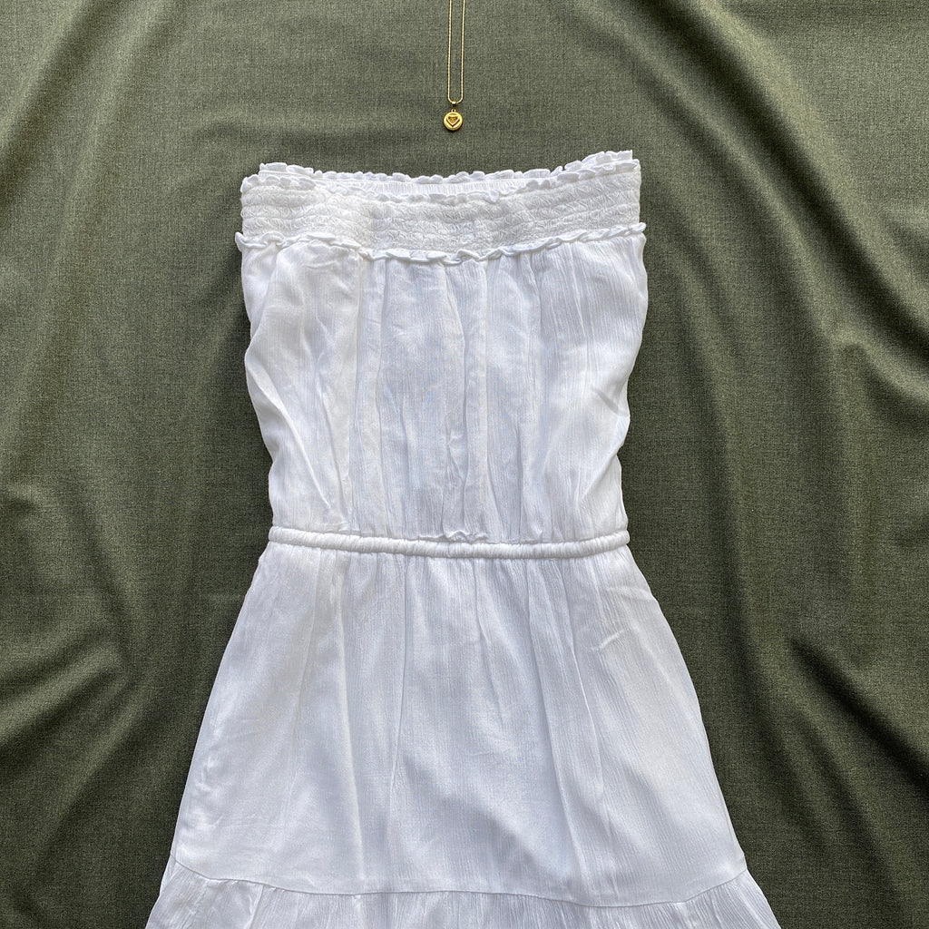 WHITE TUBE DRESS WITH SEQUIN DETAILING FROM HOLLISTER (Bust : 34-36, Upper Waist : 28-34)