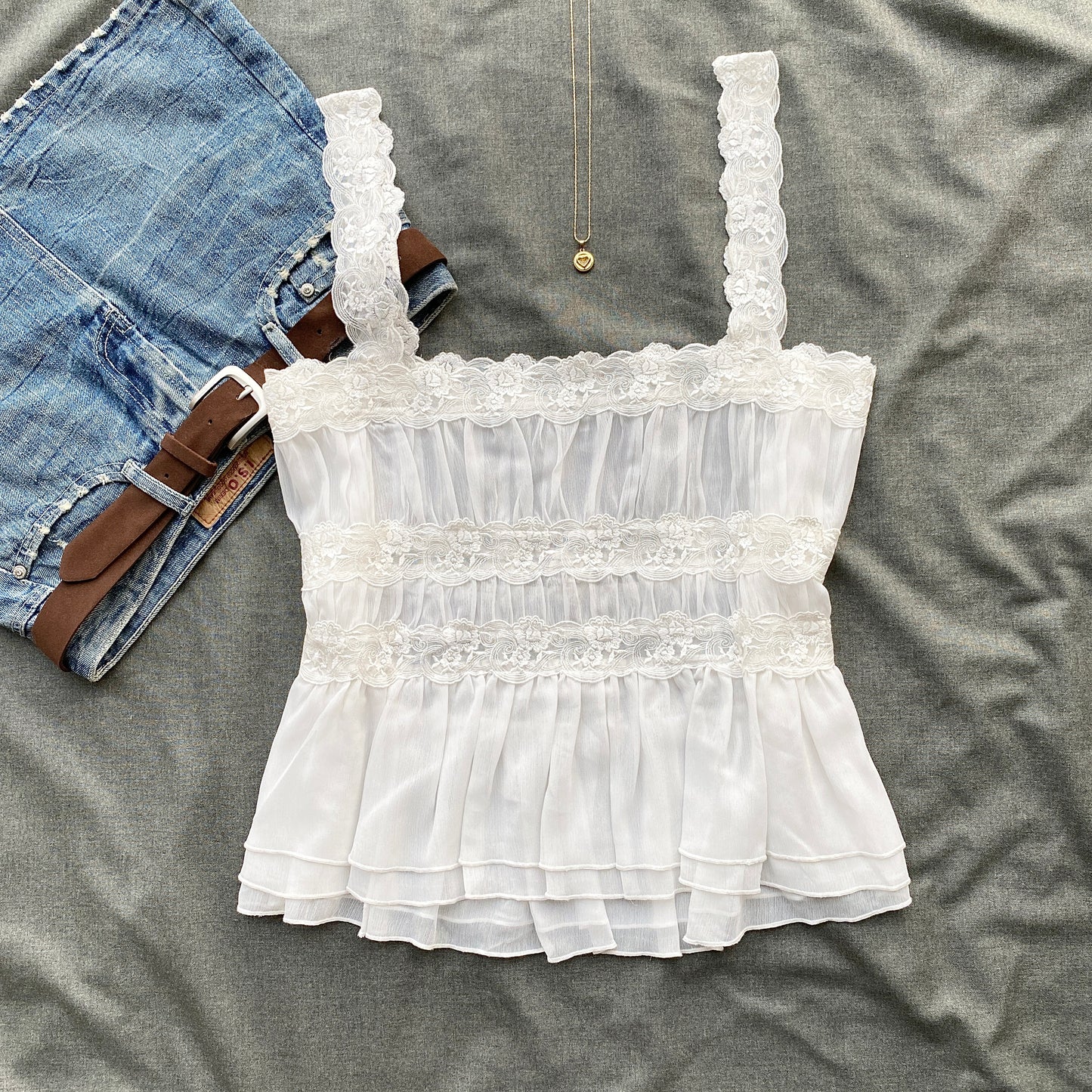 WHITE LACE TOP FROM ANTHROPOLOGY (Sizes available)