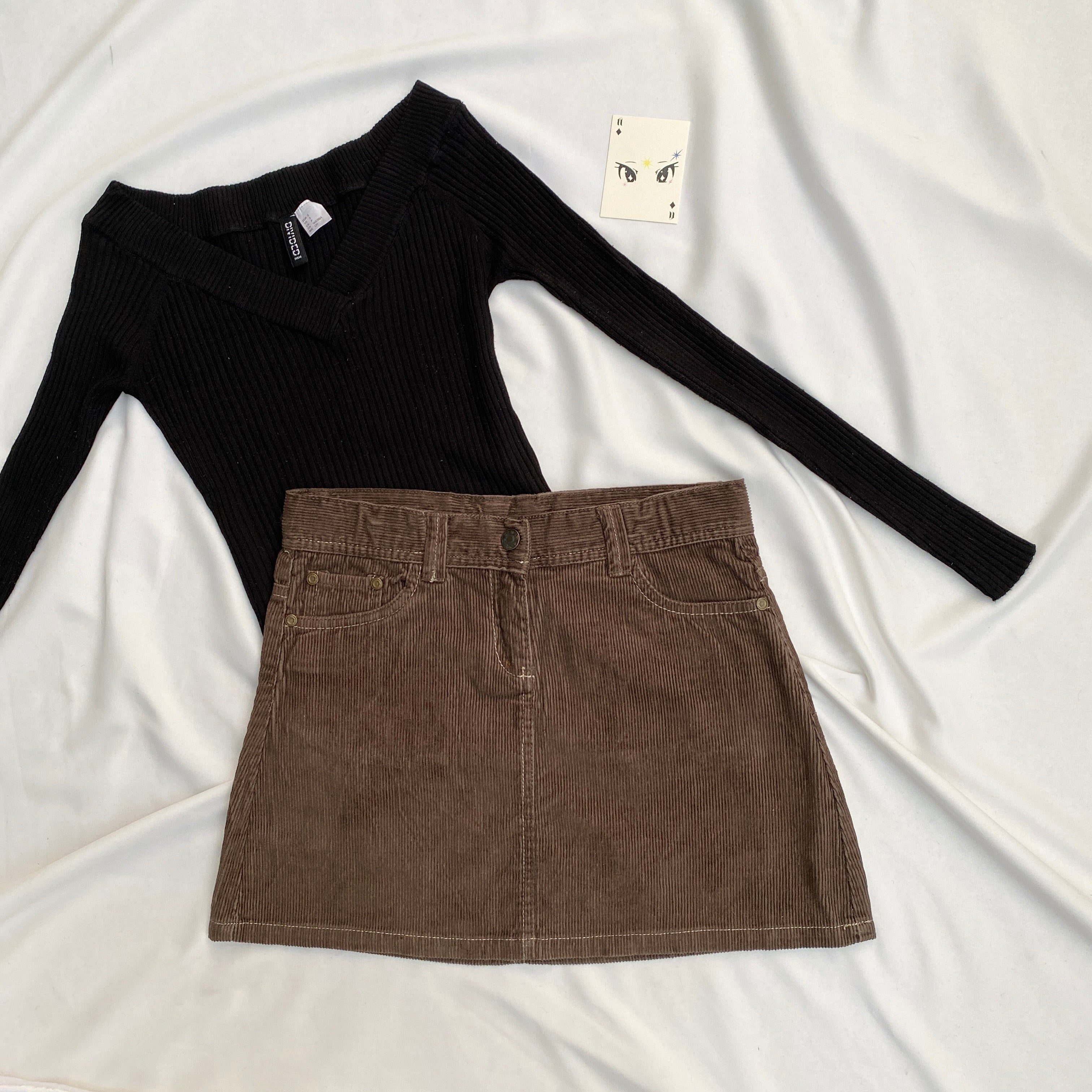 BROWN COURDROY SKIRT (Waist : 26-28)