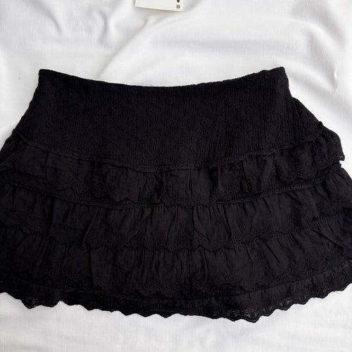 BLACK EYELET SKIRT (Waist : 24-28)