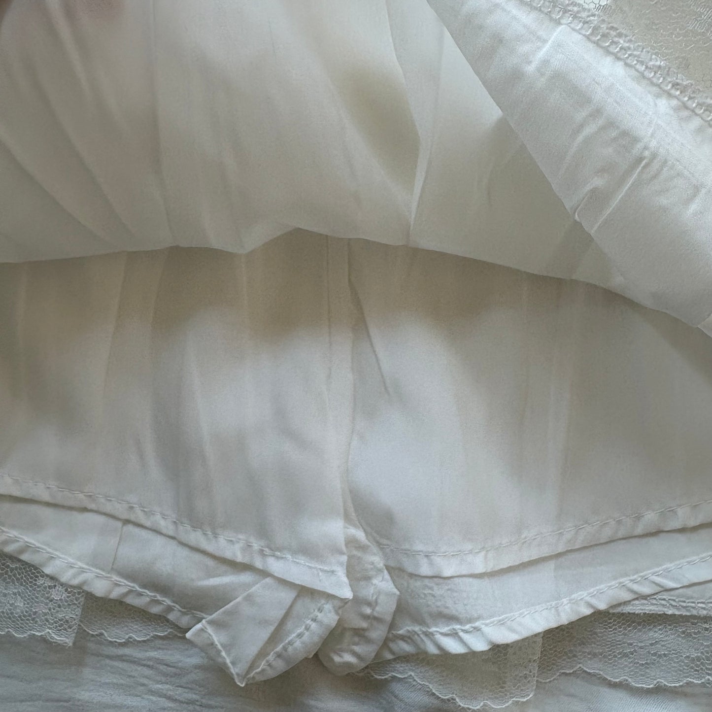 WHITE PLEATED SKIRT (Sizes available)
