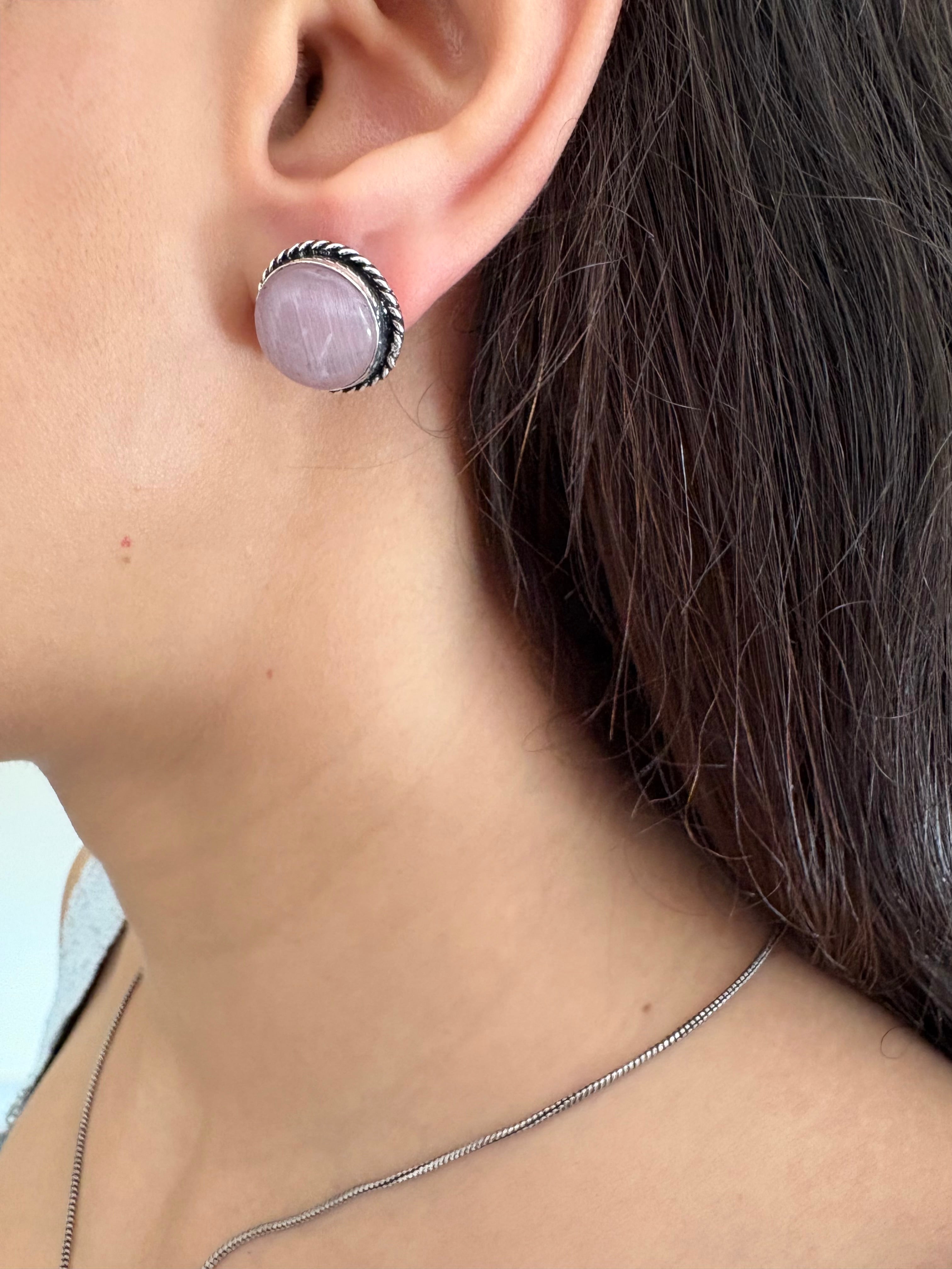 STONE (NECKLACE, EARRING AND RING) SET