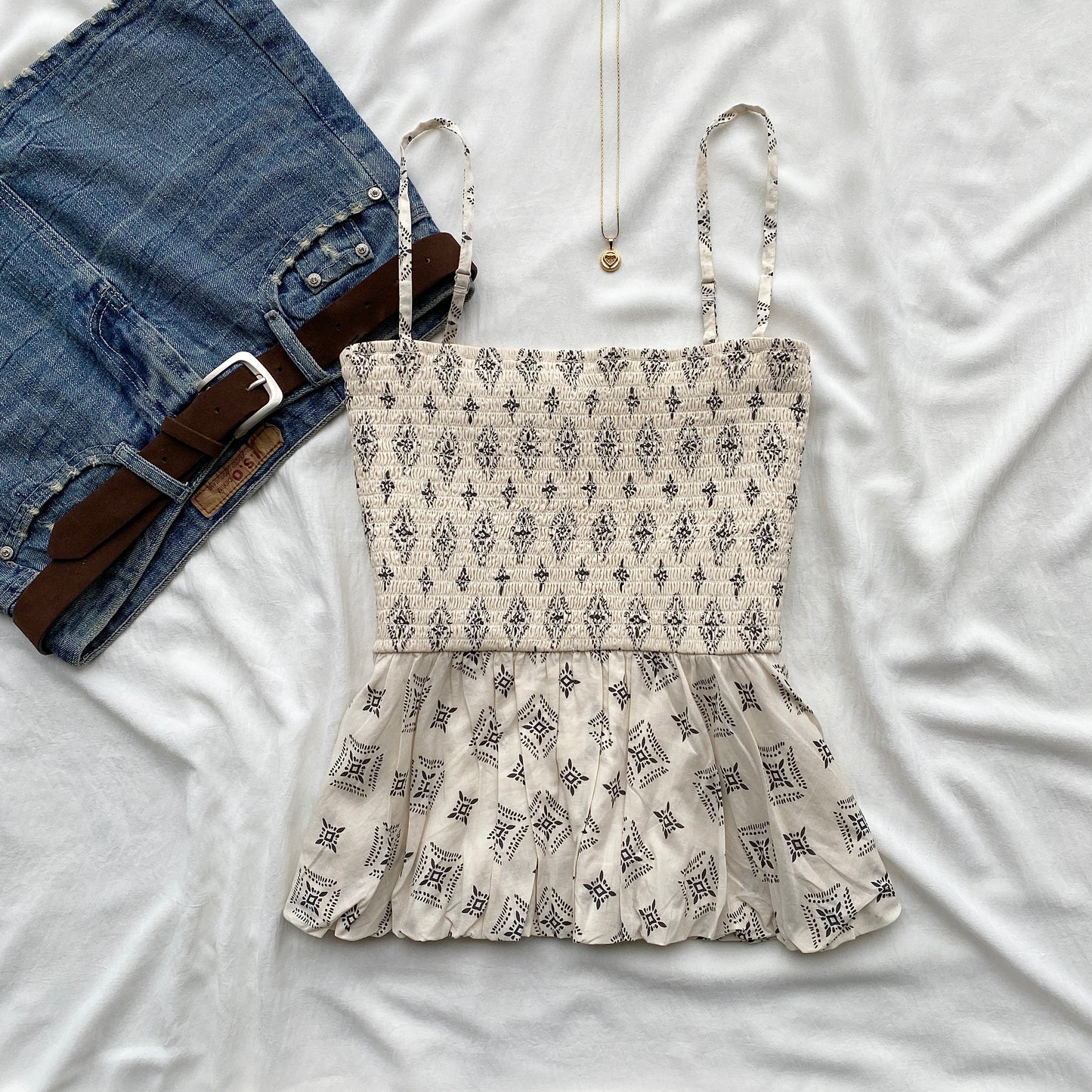 WHITE BABYDOLL TOP (Bust : 34-36, Upper Waist : 28-32)