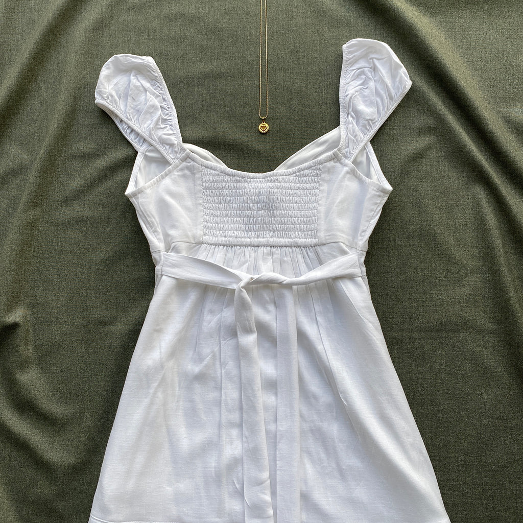 WHITE DRESS FROM HOLLISTER (Bust : 32-34, Upper Waist : 26-30)