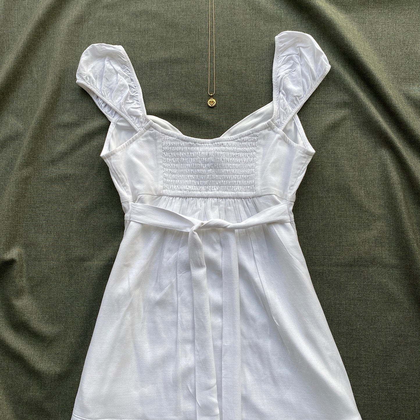 WHITE DRESS FROM HOLLISTER (Bust : 32-34, Upper Waist : 26-30)