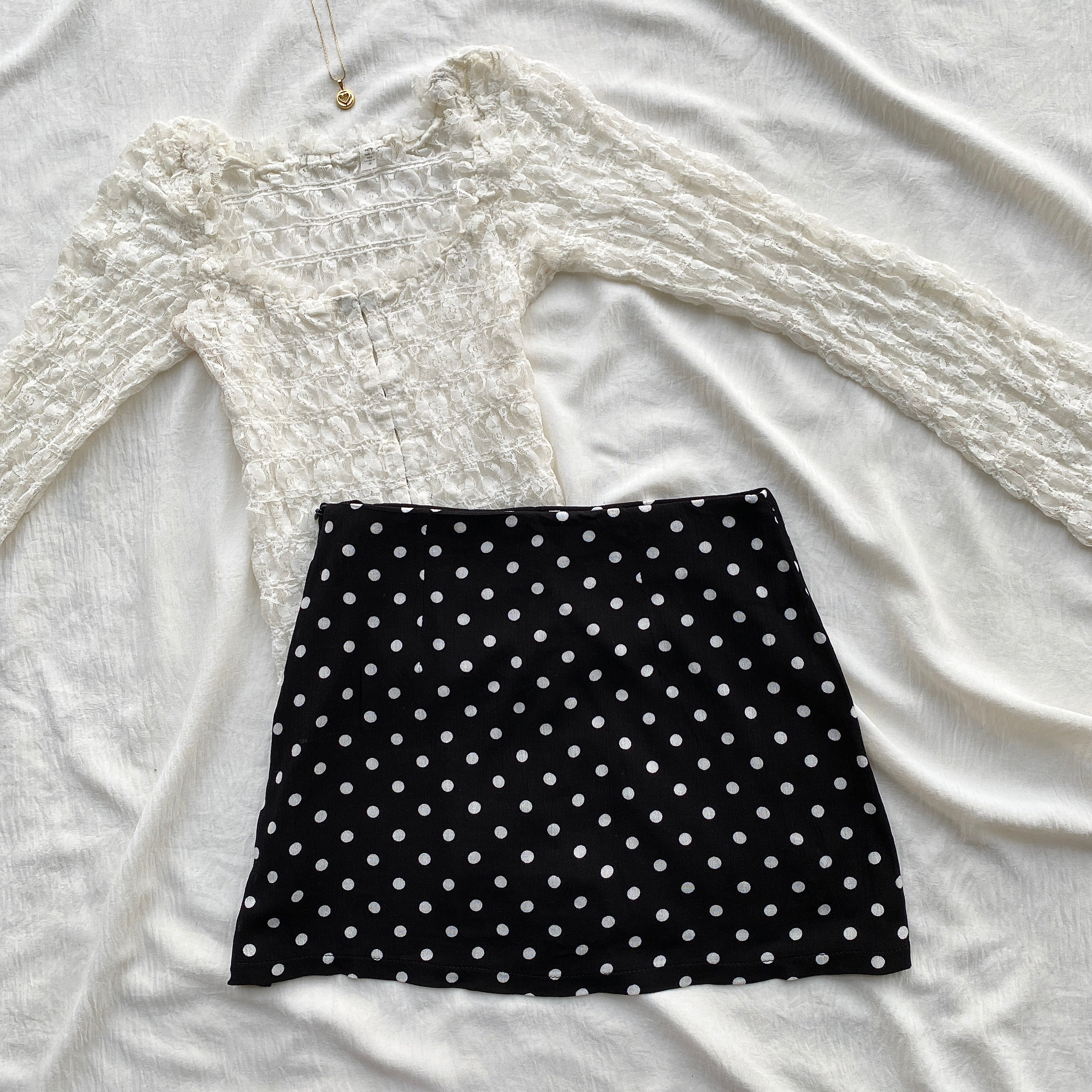 POLKA DOT SKIRT (Waist : 24-26)