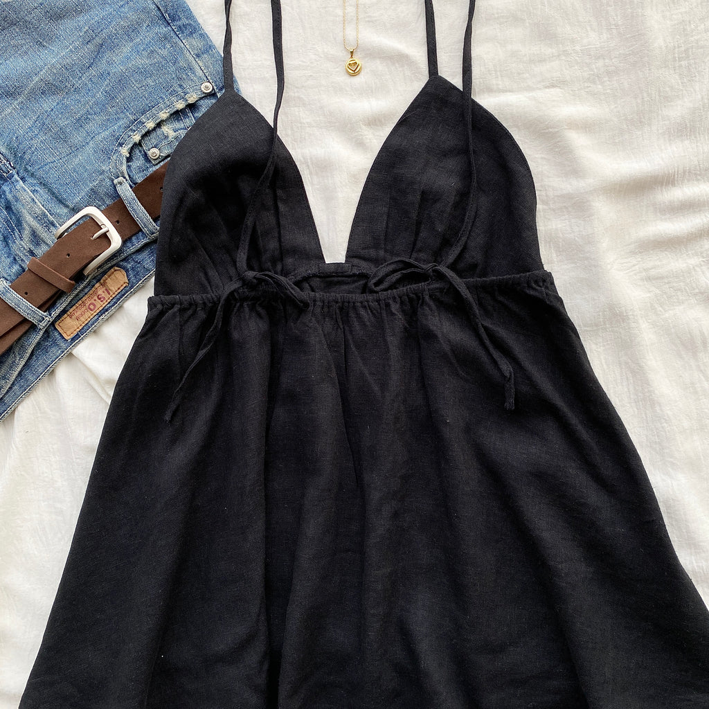 BLACK BABYDOLL TOP FROM FREE PEOPLE (Sizes available)