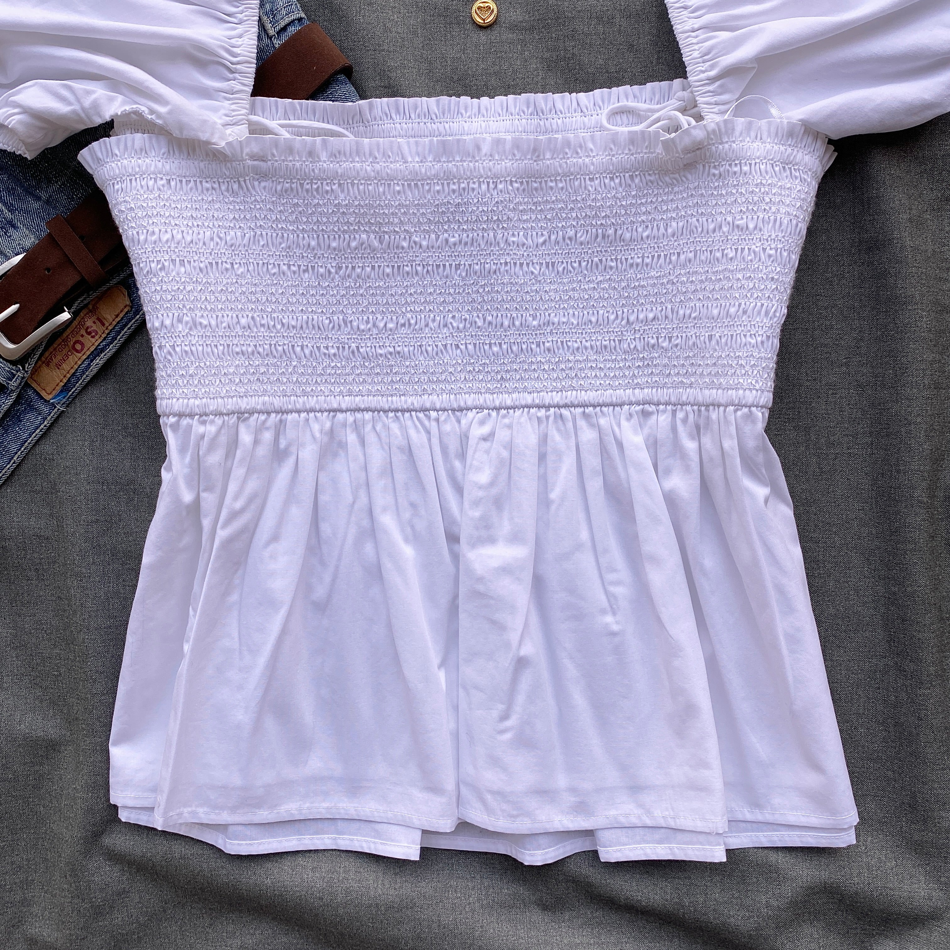 WHITE TOP FROM ABERCROMBIE AND FITCH (Two sizes)