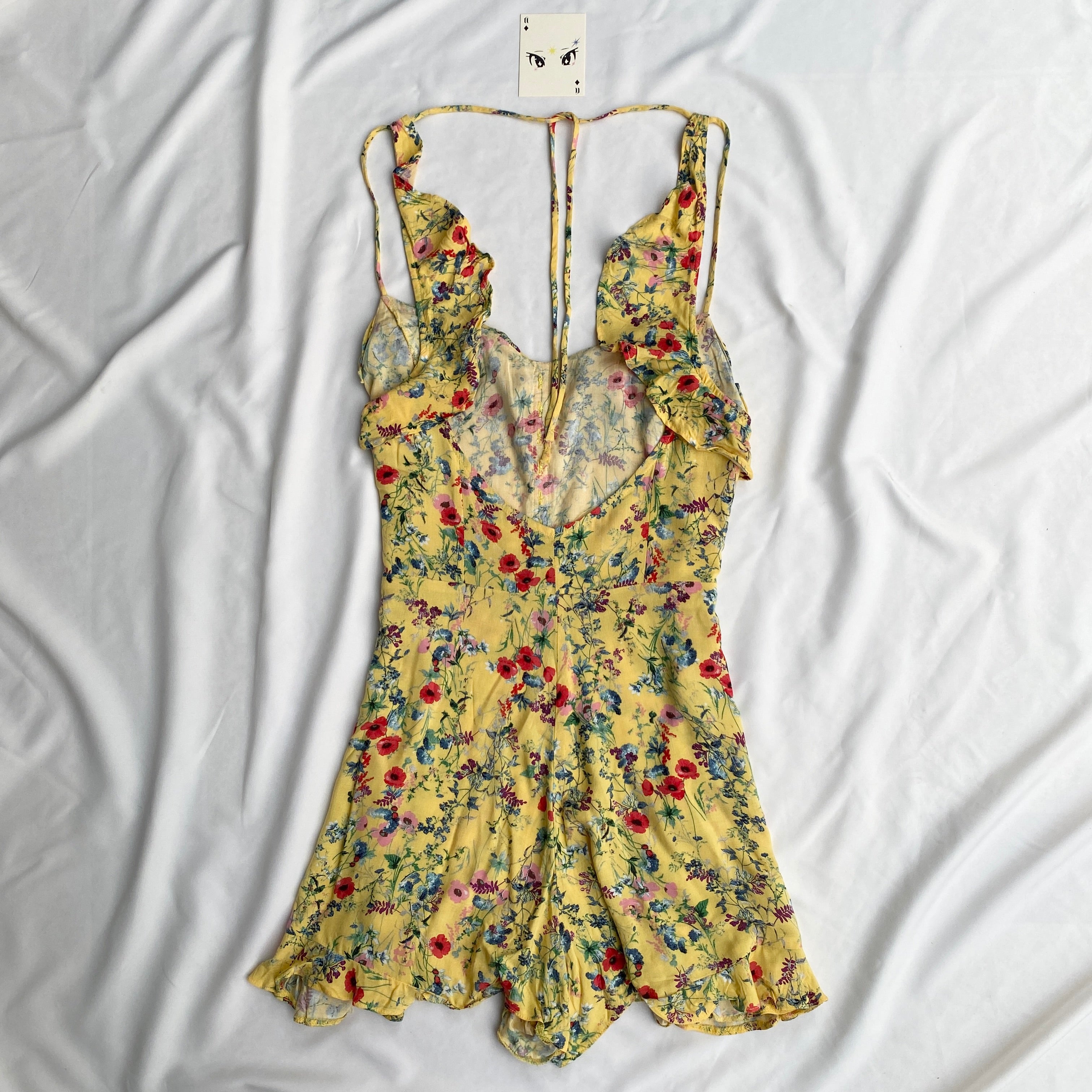 YELLOW FLORAL PLAYSUIT FROM BERSHKA (Bust : 32-34, Upper Waist : 28-30)
