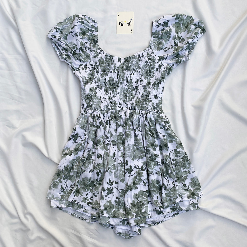 GREEN FLORAL DRESS FROM HOLLISTER (Bust : 30-34, Upper Waist : 24-29)