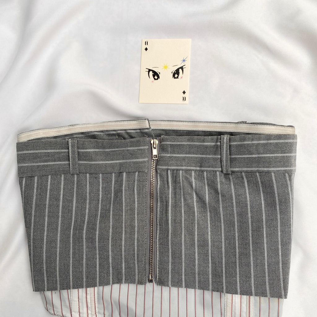 GREY PINSTRIPE CORSET (Bust : 34-36, Upper Waist : 30-32)