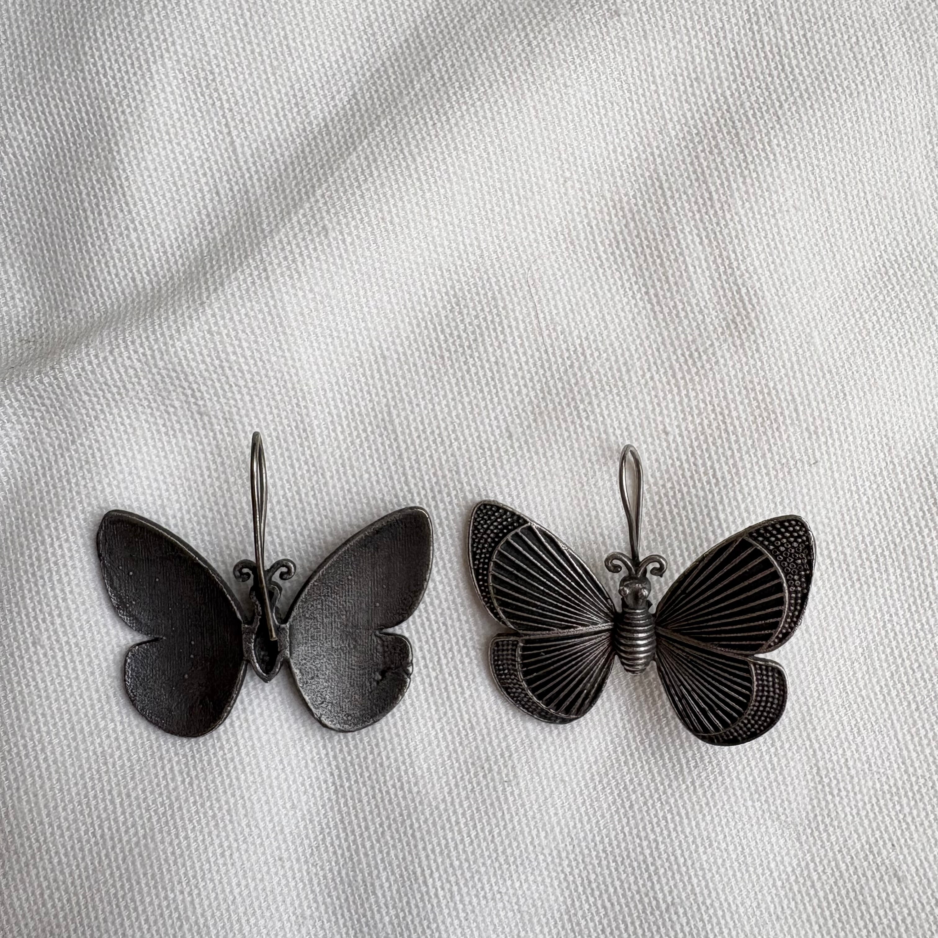 BUTTERFLY EARRINGS