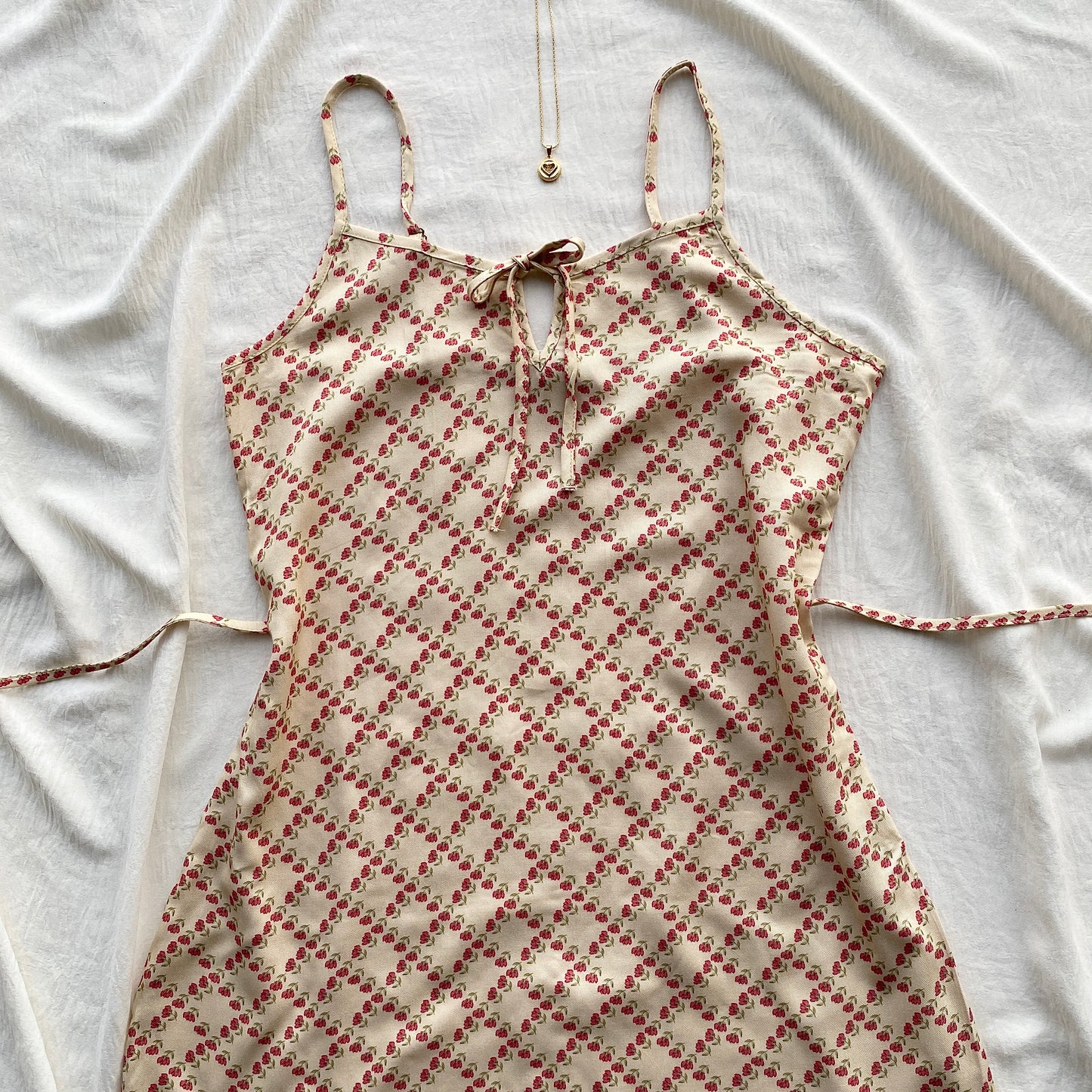 FLORAL DRESS IN PINK FROM COTTON ON (Sizes available)