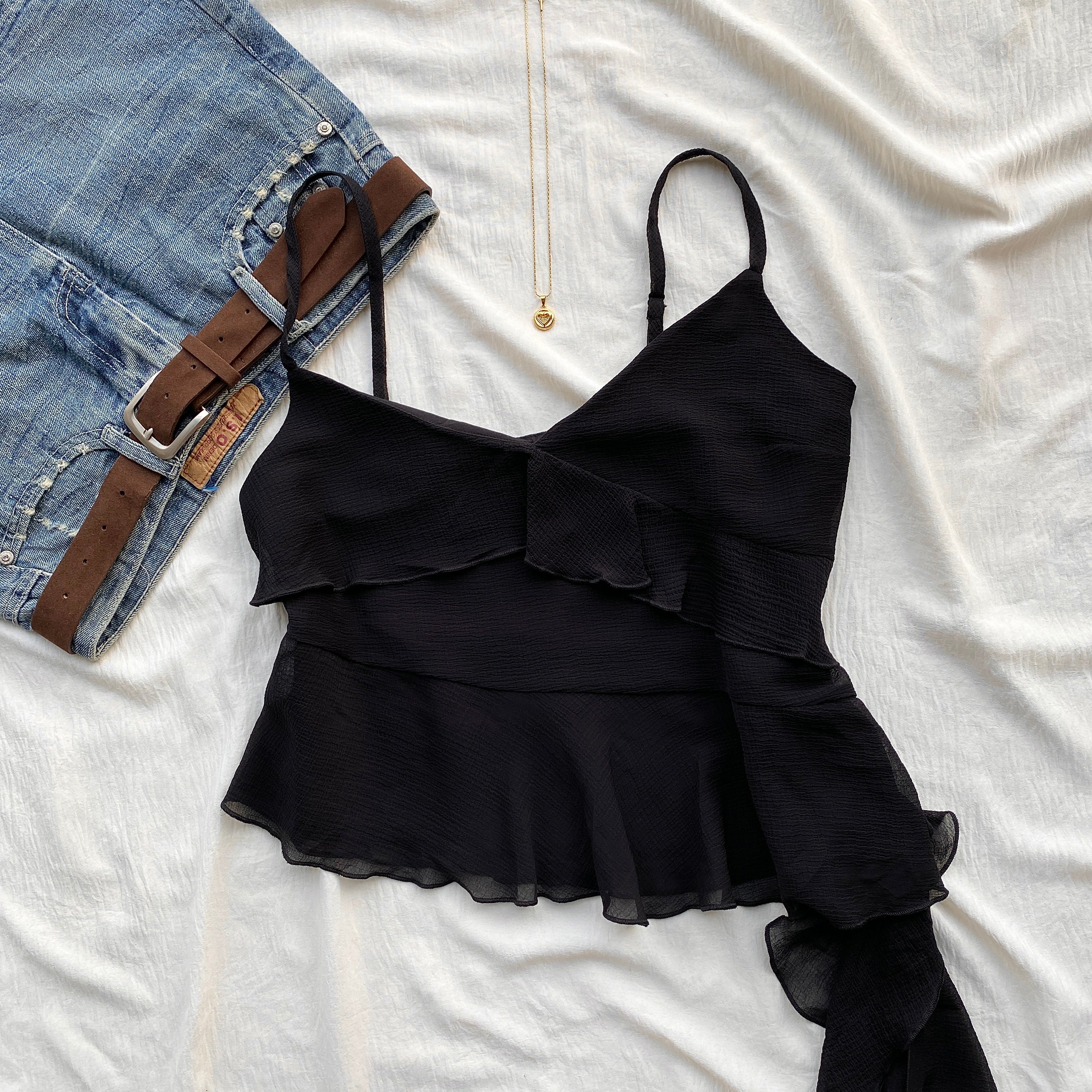 RUFFLE TOP IN BLACK (Sizes available)