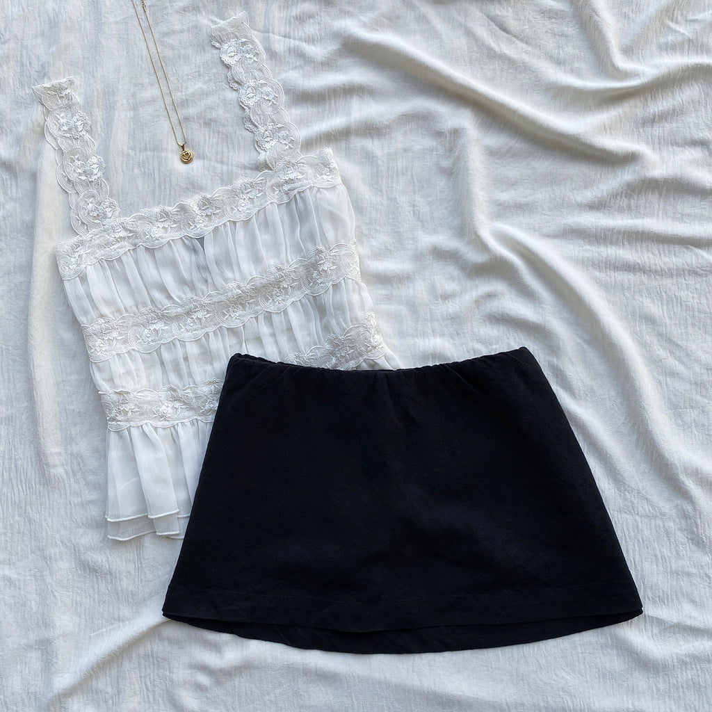 BLACK MINI SKIRT FROM FREE PEOPLE (XS)