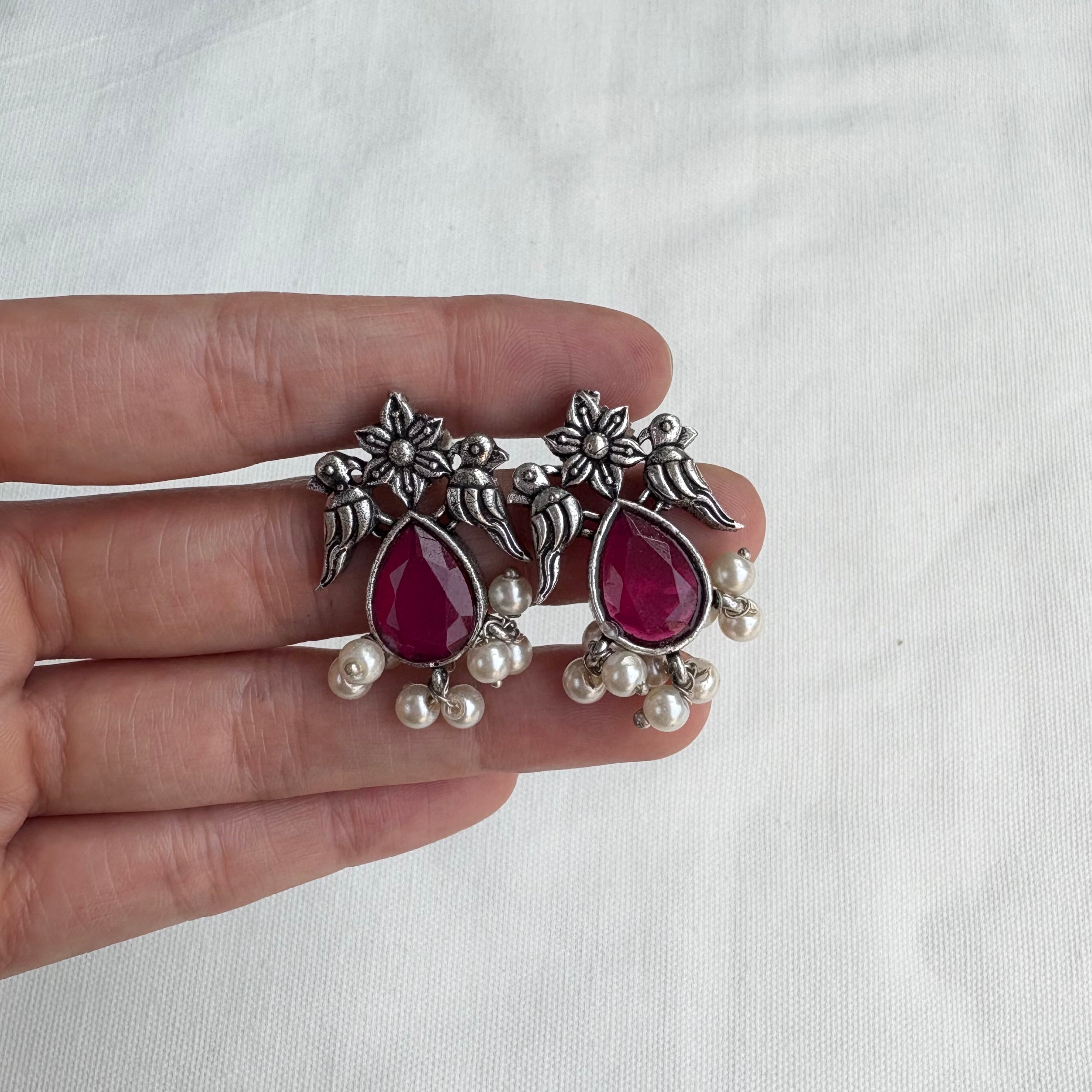 BIRD EARRING WITH STONE