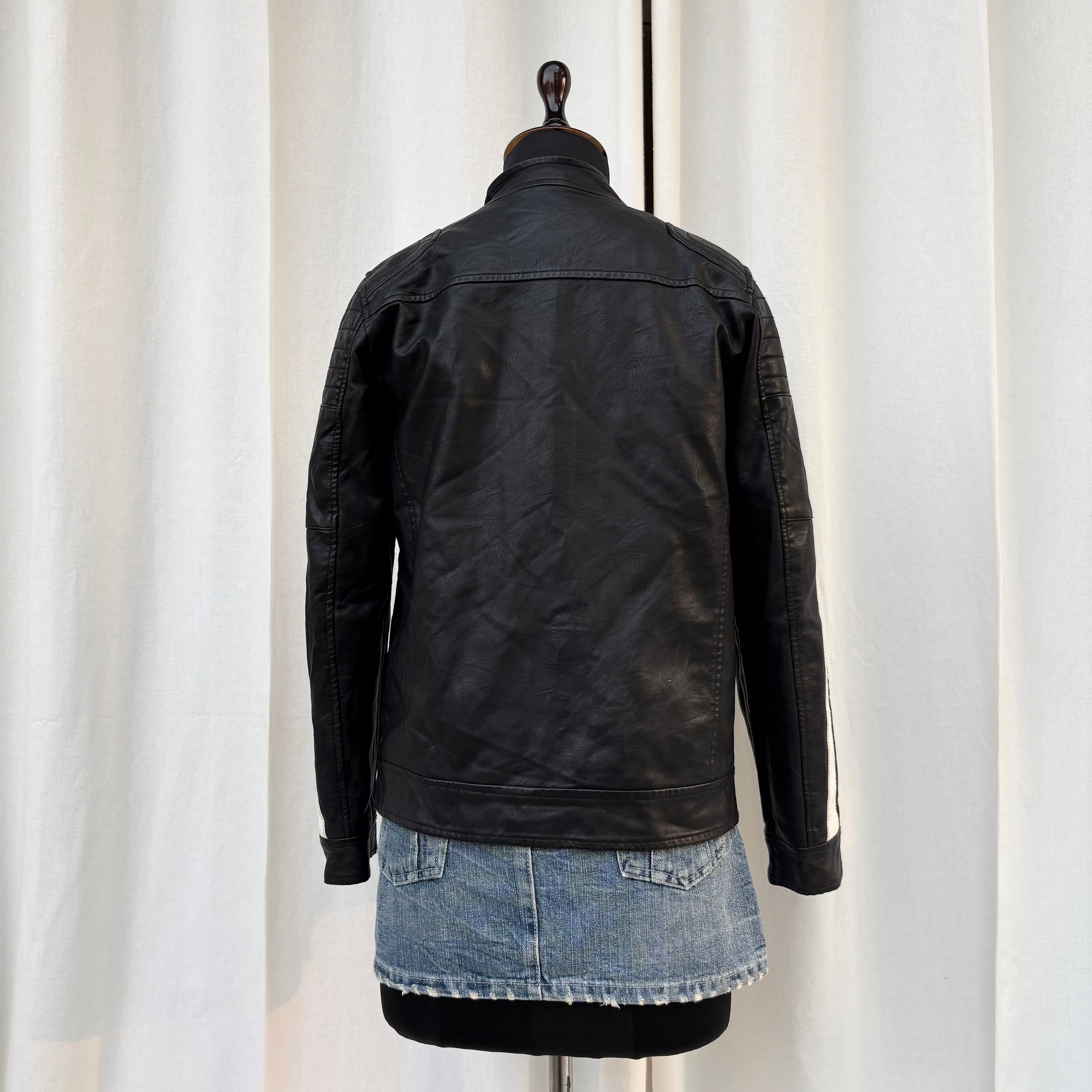 LEATHER JACKET (Fits S/M)