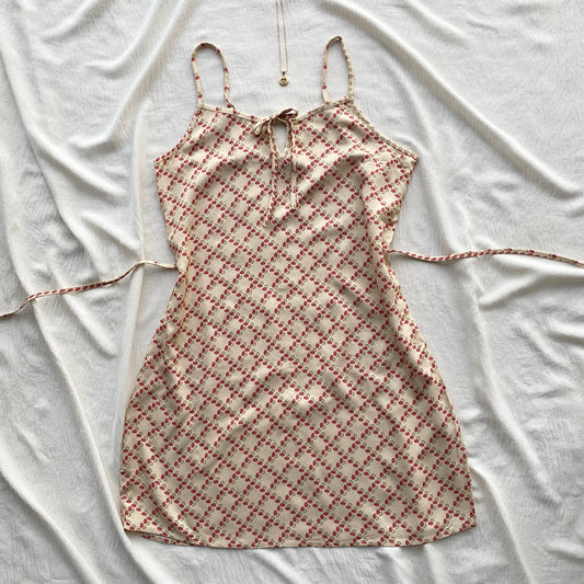FLORAL DRESS IN PINK FROM COTTON ON (Sizes available)