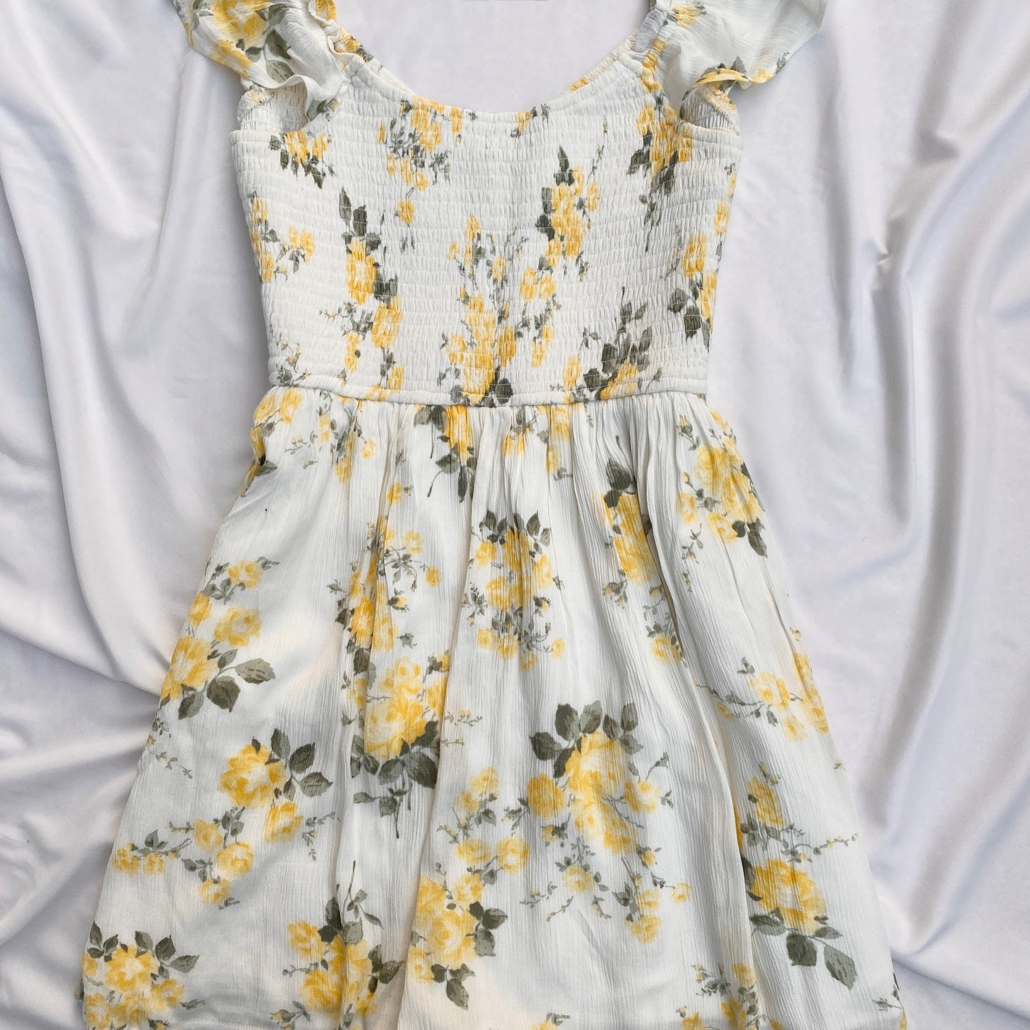 FLORAL DRESS FROM HOLLISTER (Bust : 34-38, Upper Waist : 28-36)