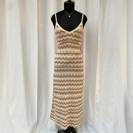 BROWN CROCHET DRESS FROM HOLLISTER (Bust : 34-36, Upper Waist : 28-34)