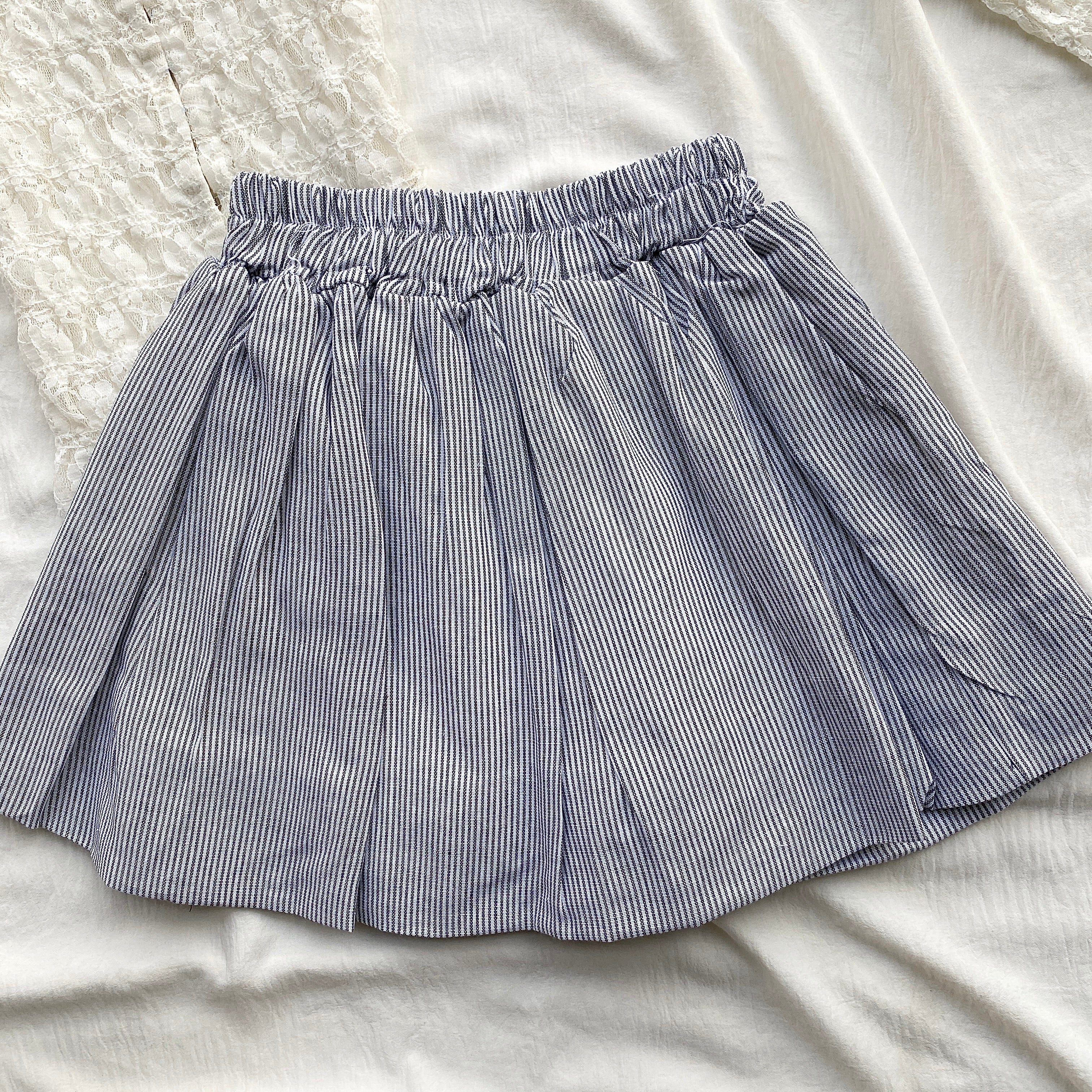 PINSTRIPE BUBBLE SKIRT (Waist : 22-26)