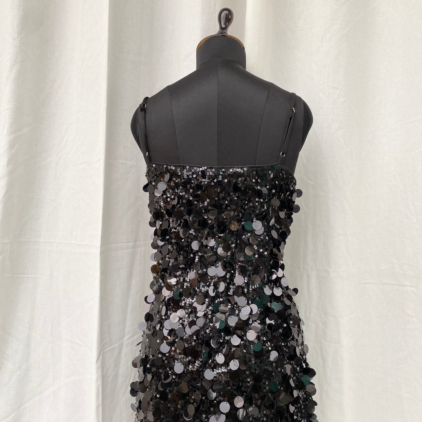 BLACK SEQUINNED DRESS (Bust : 38-40, Upper Waist : 36-40)