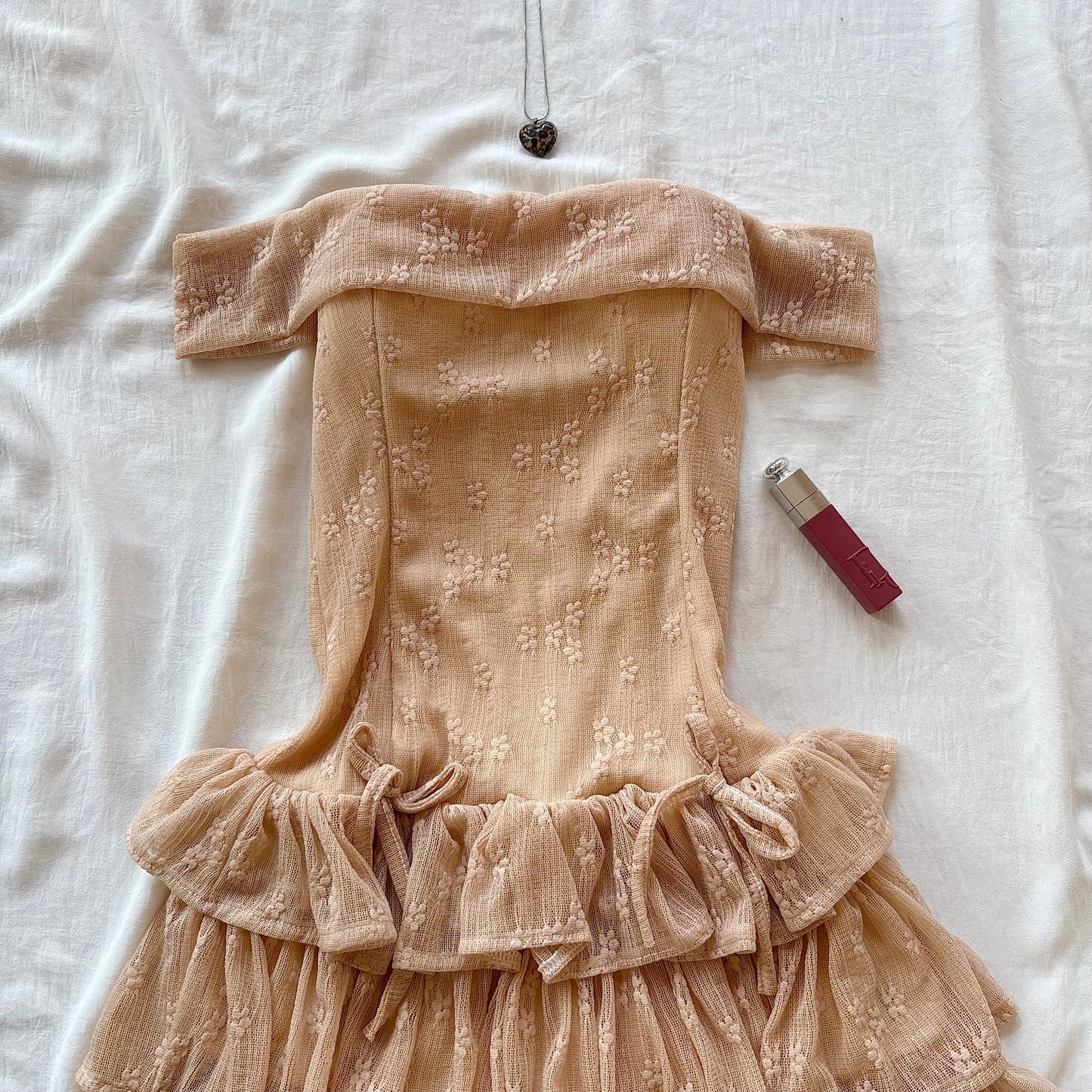 OFF SHOULDER DRESS IN BEIGE (Bust : 28-32, Upper Waist : 22-28)