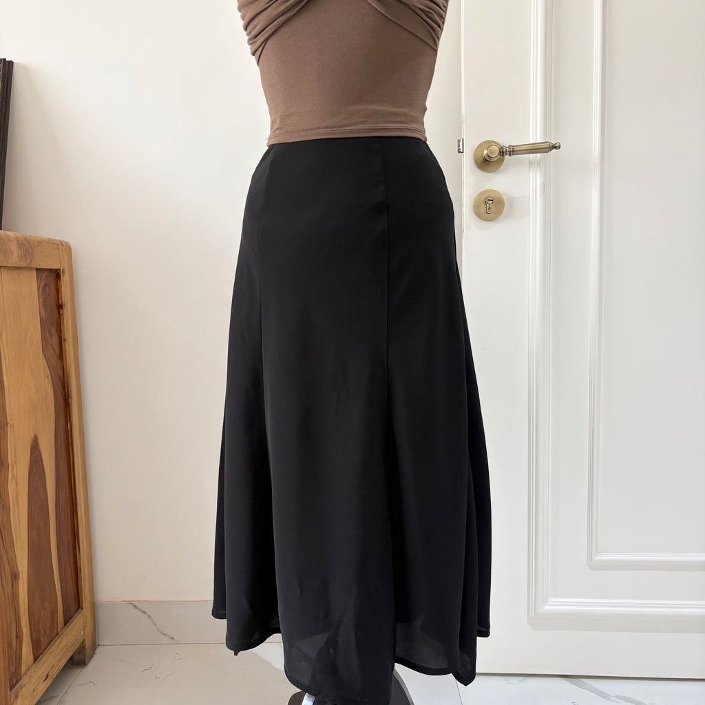 BLACK SKIRT (Waist : 26-32)