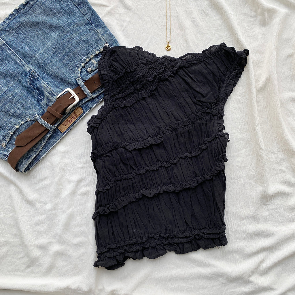ASYMMETRIC TOP IN BLACK (Bust : 34-38, Upper Waist : 30-36)