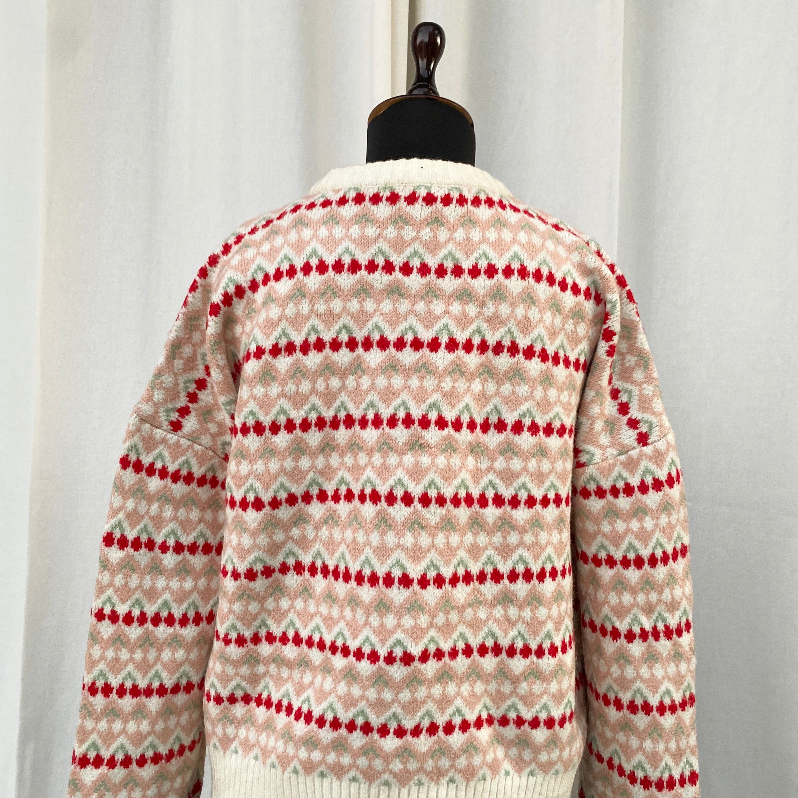 CHERRY JUMPER (Bust : 46, Length : 22.5)