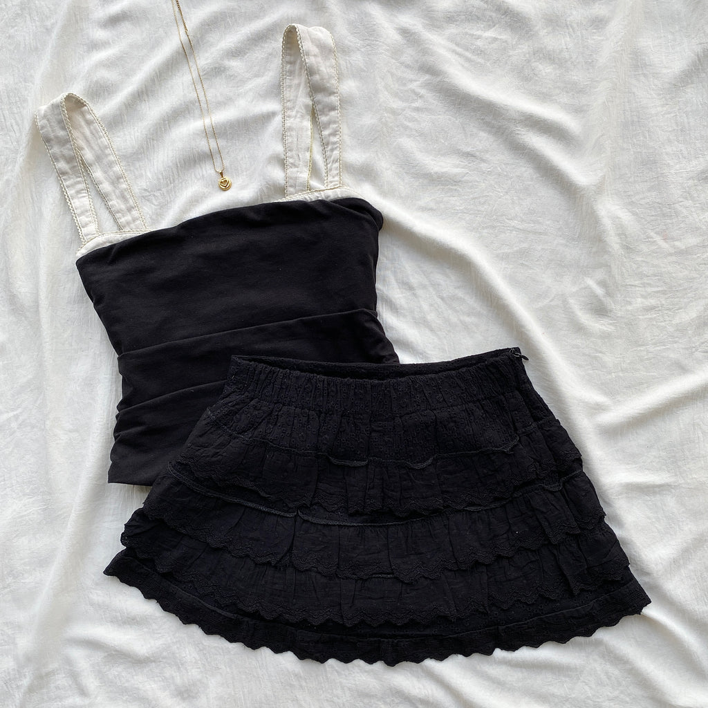 BLACK TIERED EYELET SKIRT (Waist : 22-26)