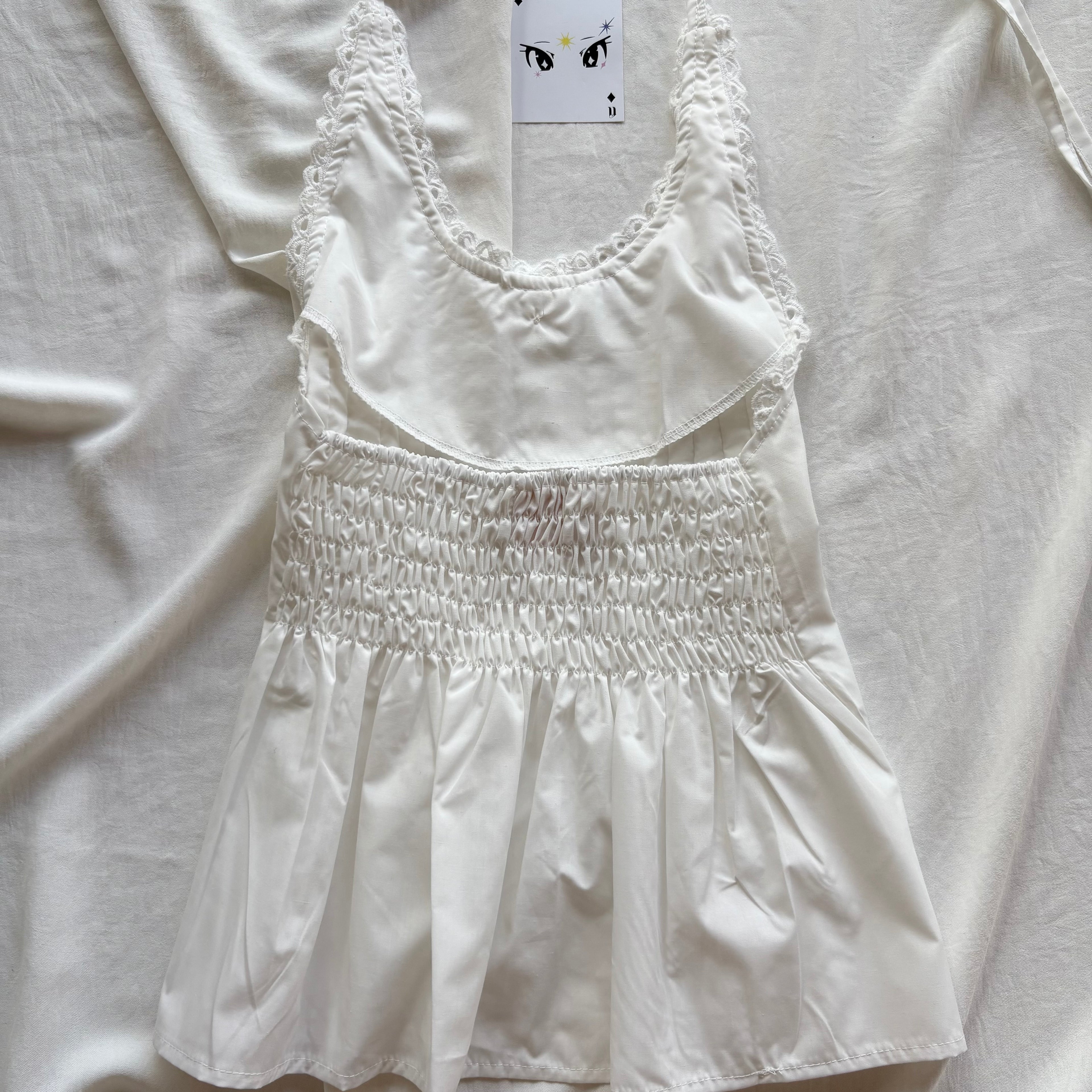 WHITE HALTER TOP  (Bust : 30-34, Upper Waist : 24-28)