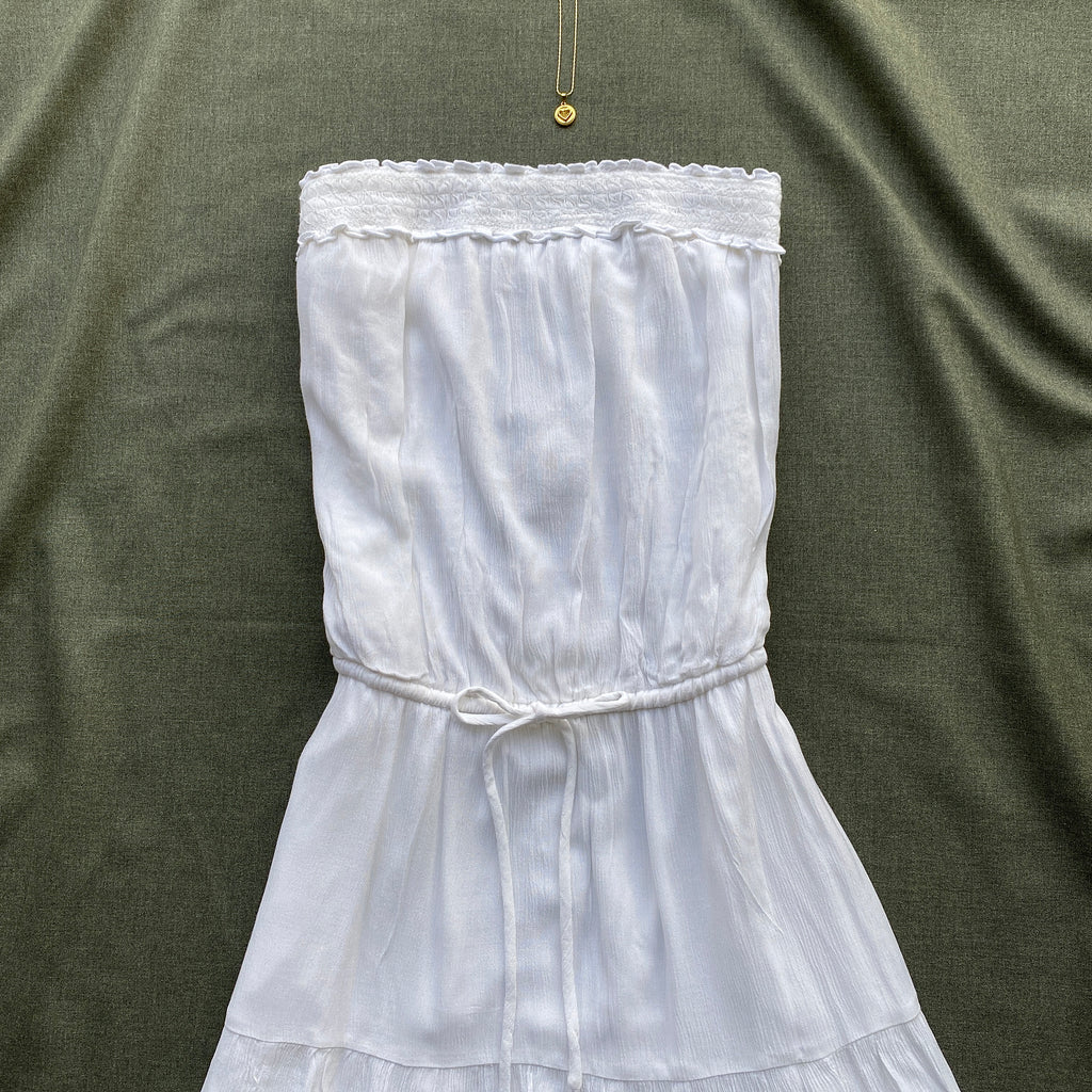 WHITE TUBE DRESS WITH SEQUIN DETAILING FROM HOLLISTER (Bust : 34-36, Upper Waist : 28-34)
