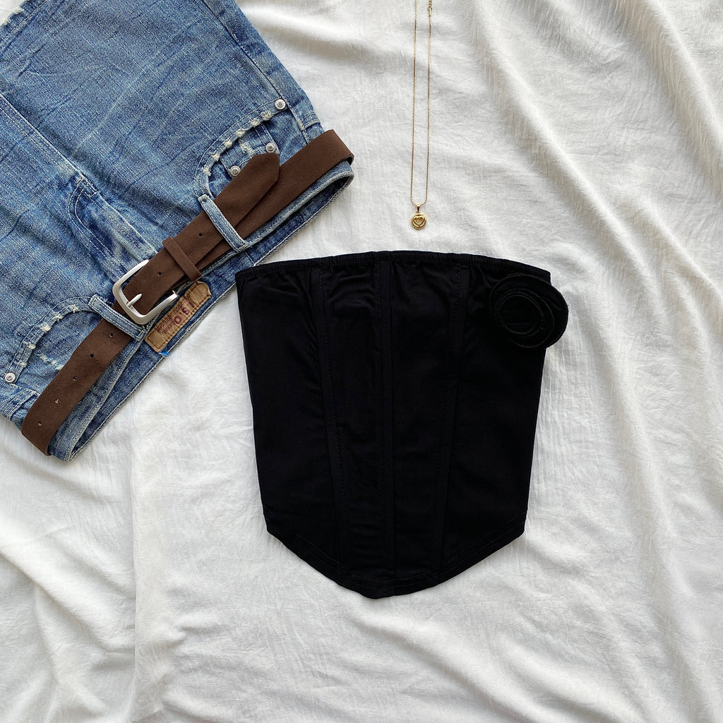 BLACK ROSE CORSET (Bust : 28-32, Upper Waist : 22-26)