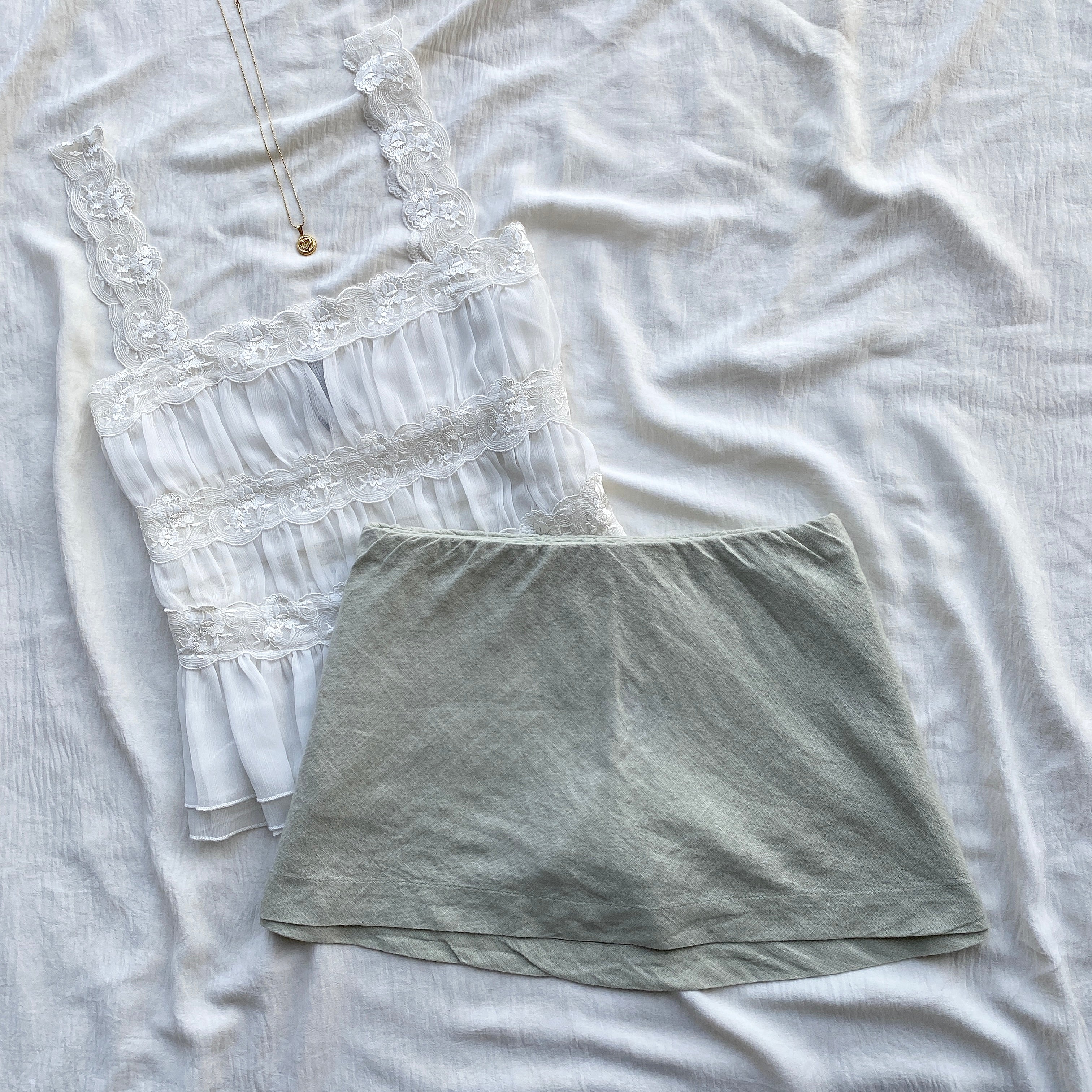 SAGE GREEN SKIRT FROM FREE PEOPLE (XS)