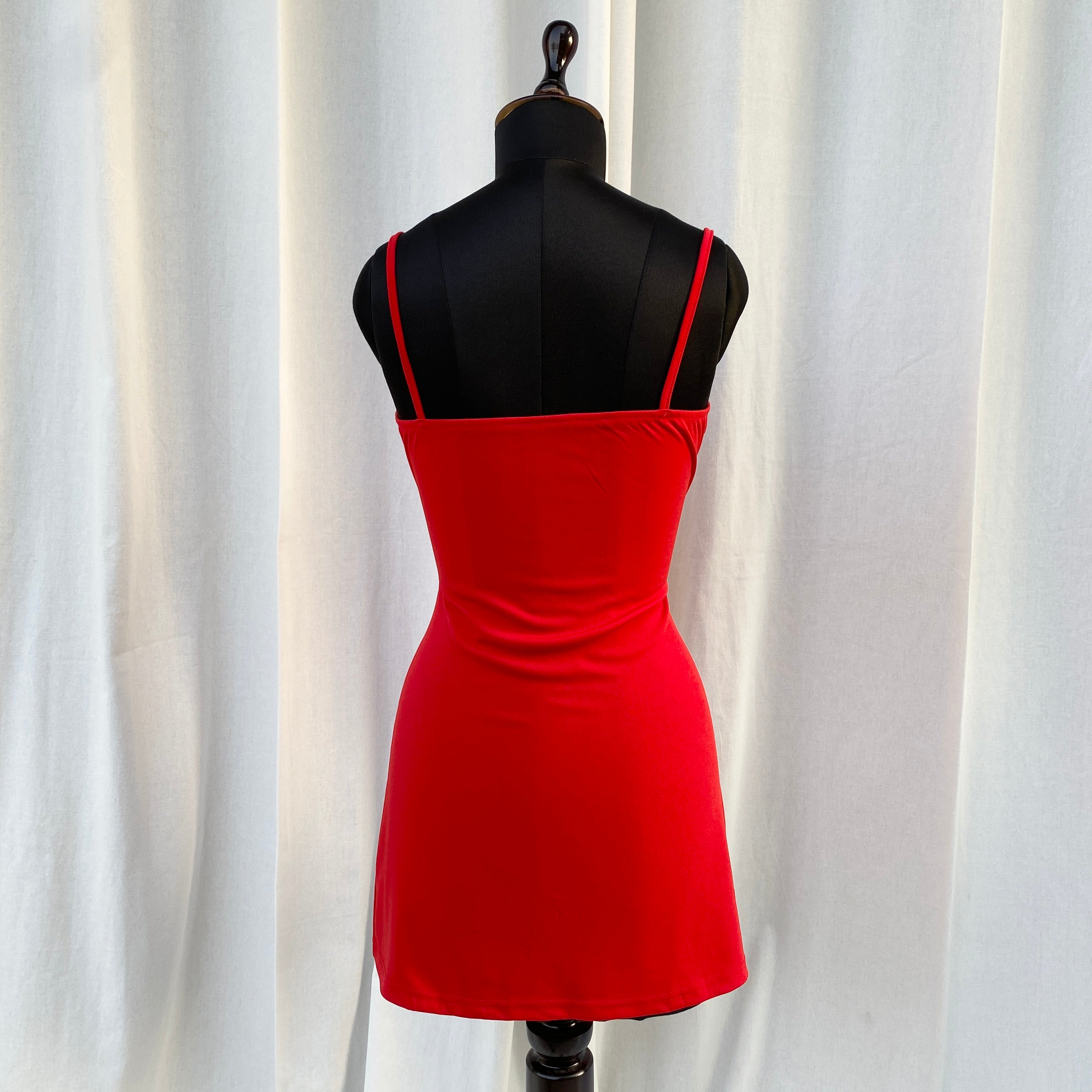 RED DRESS (Bust : 32-34, Upper Waist : 26-30)