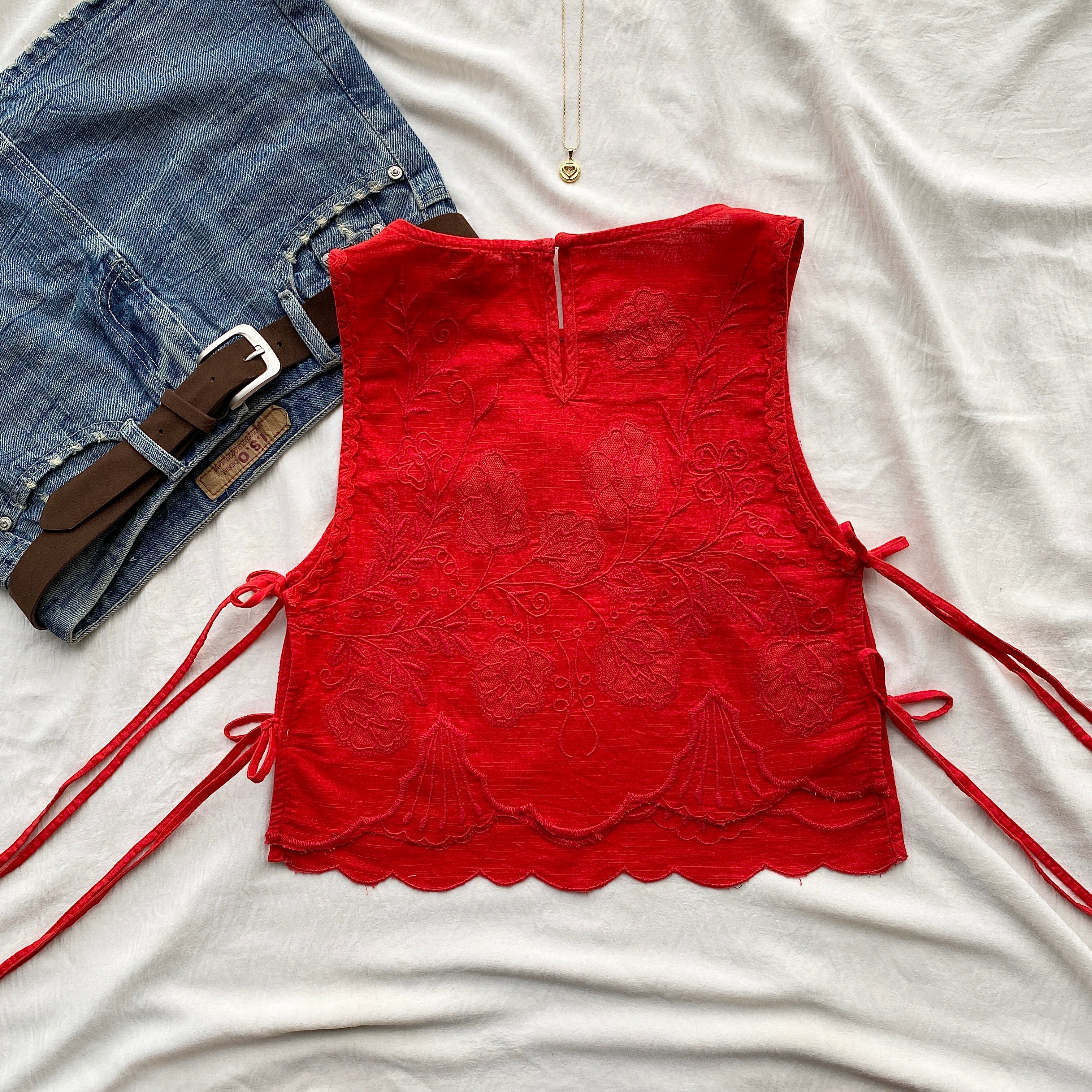 RED TOP FROM FREE PEOPLE (Bust : 30-32, Upper Waist : 24-28)