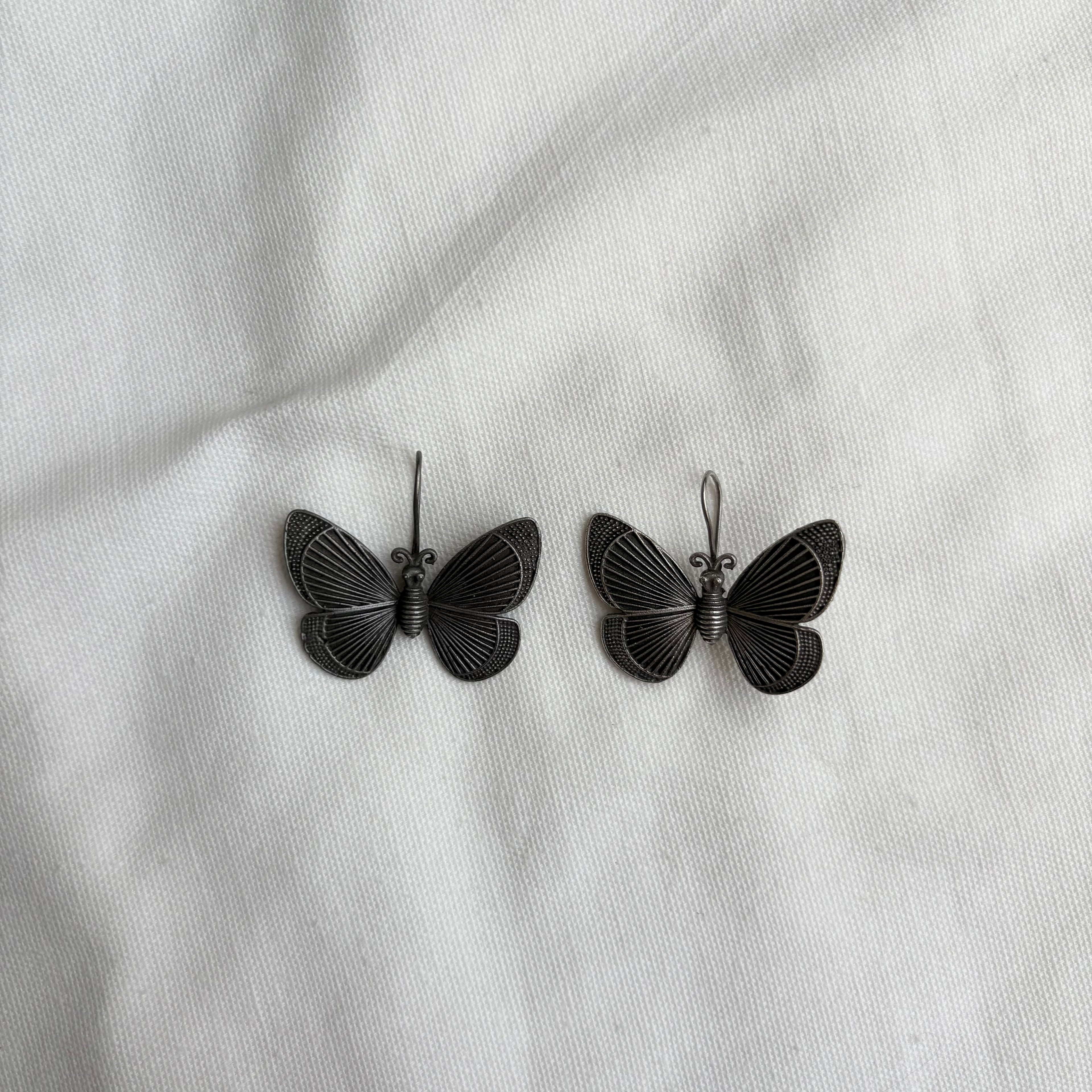 BUTTERFLY EARRINGS