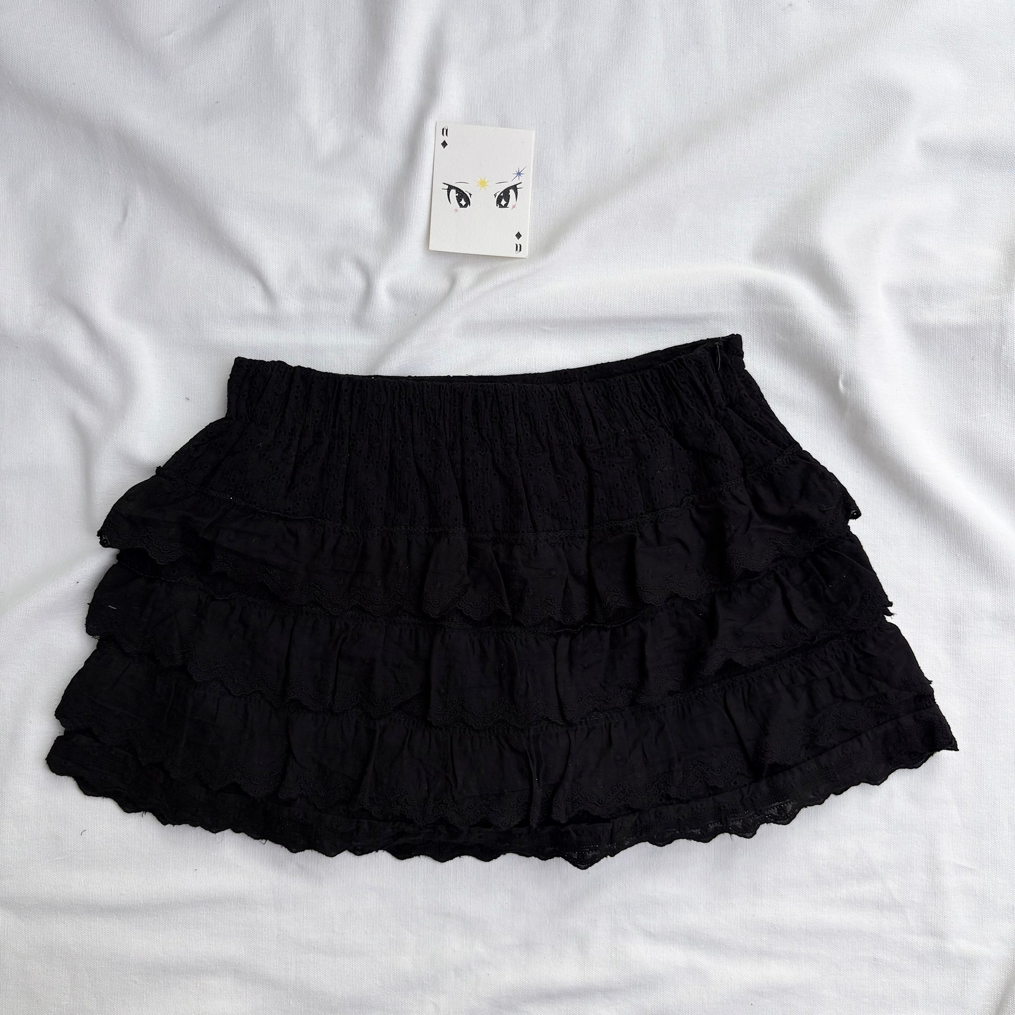 BLACK EYELET SKIRT (Waist : 24-28)