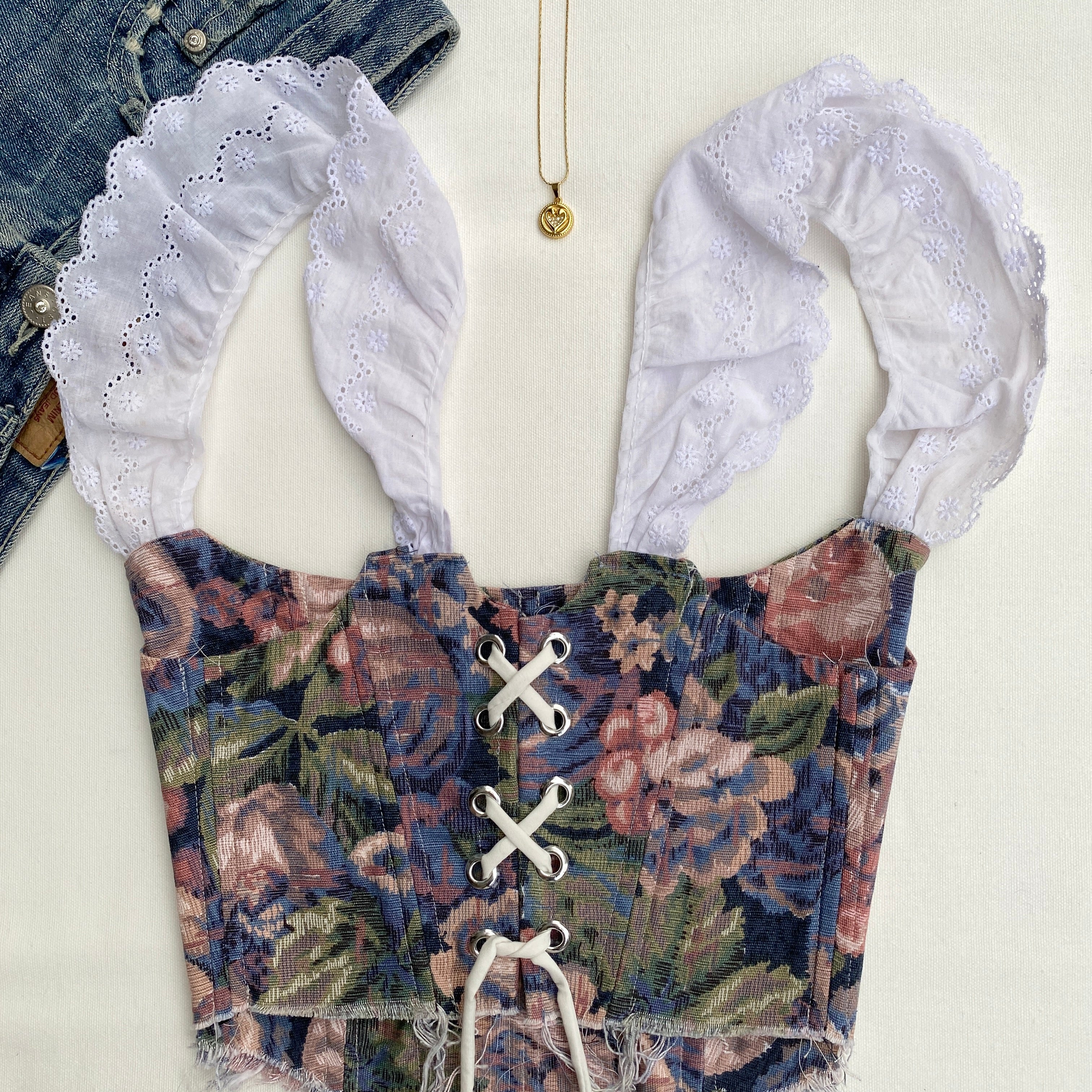 FLORAL TAPESTRY CORSET (Bust : 30-34, Upper Waist : 24-26)