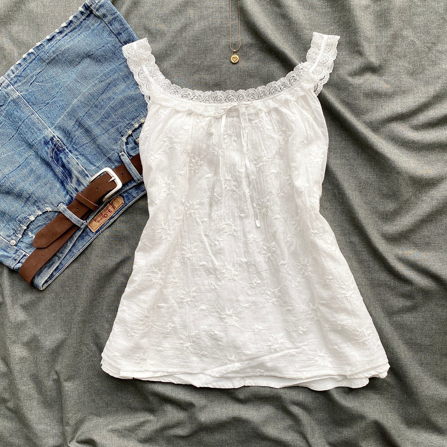 WHITE FAIRY TOP (Bust : 34-36, Upper Waist : 26-32)