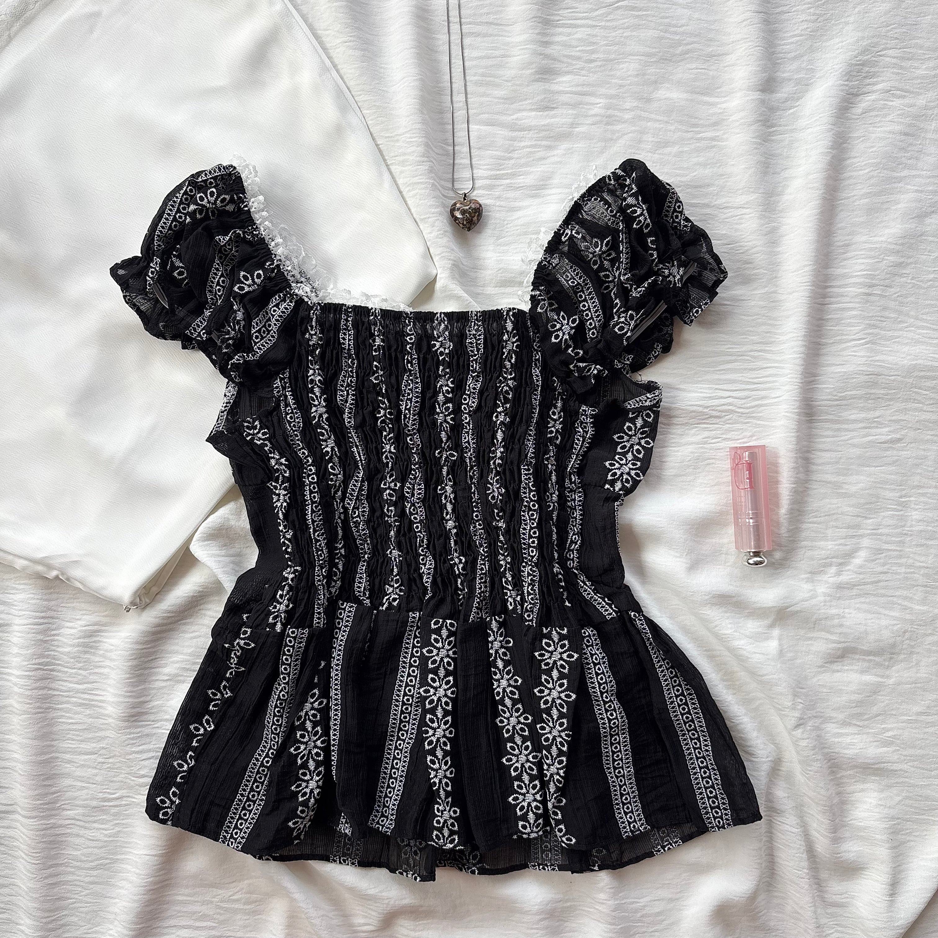 BLACK TOP (Bust : 28-34, Upper Waist : 24-28)