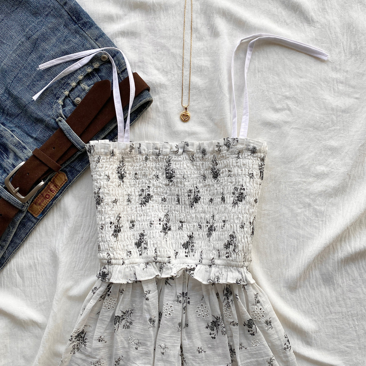 WHITE EYELET TOP FROM AMERICAN EAGLE (Sizes available)