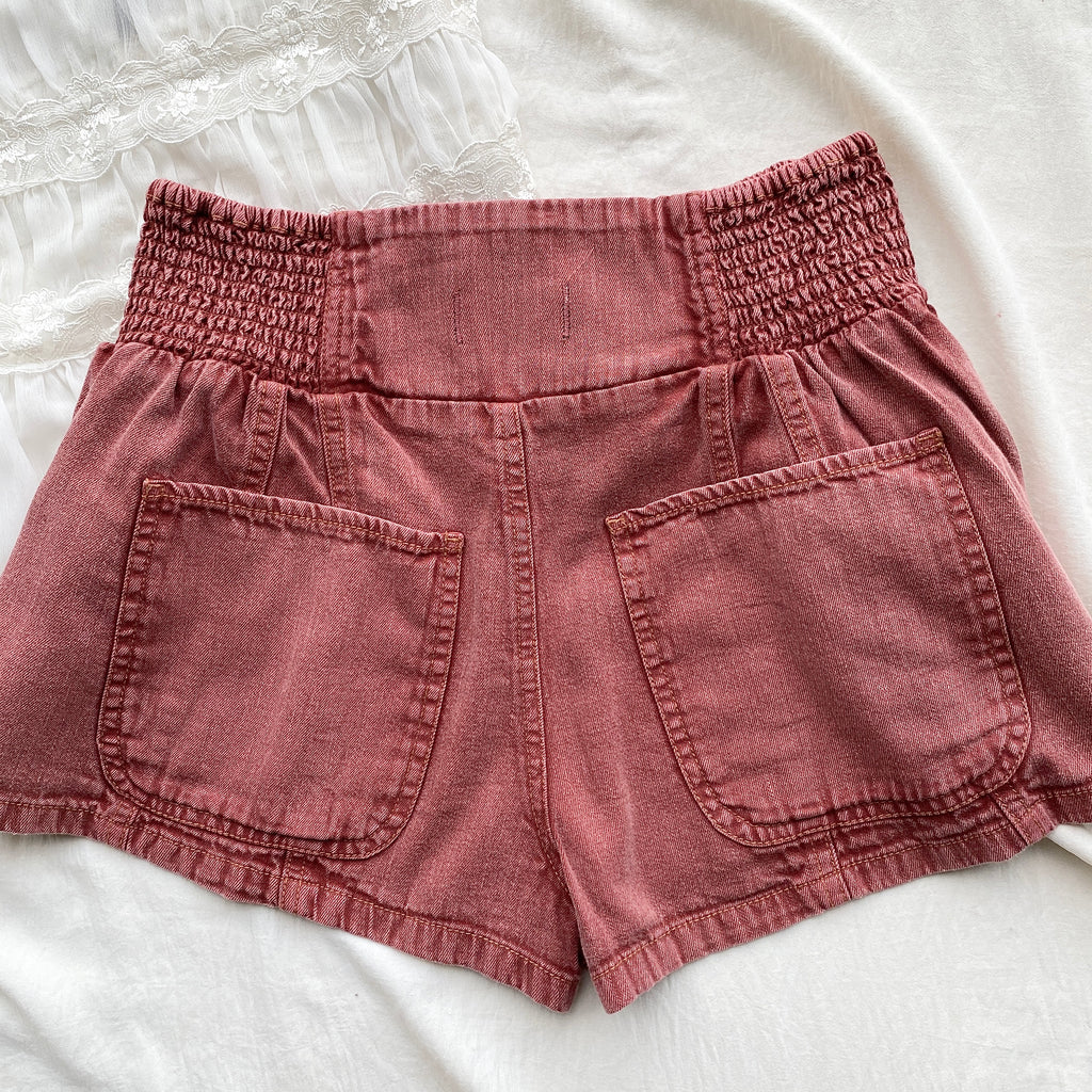 DENIM SHORTS FROM FREE PEOPLE (XS)