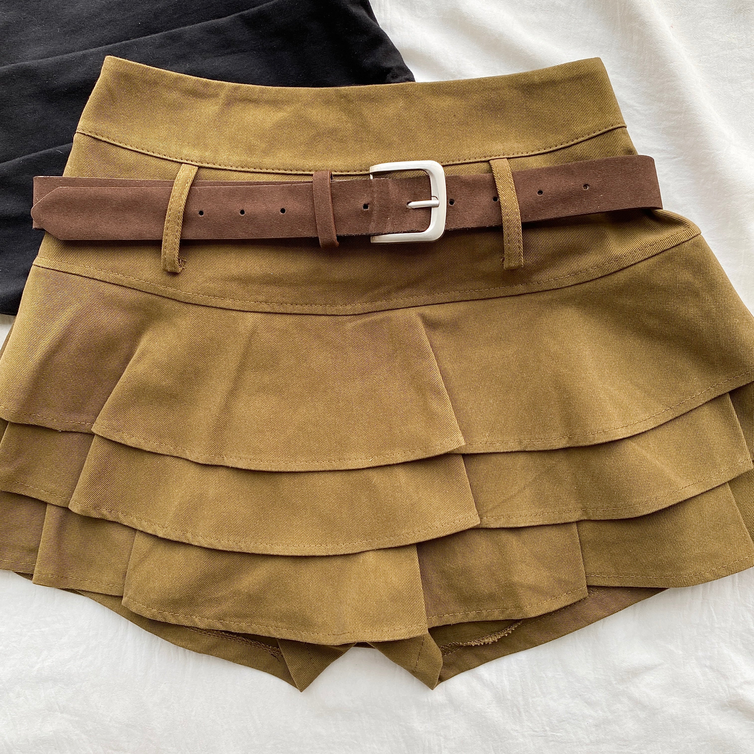 KHAKI TIERED SKIRT WITH BELT (Waist : 24-26)