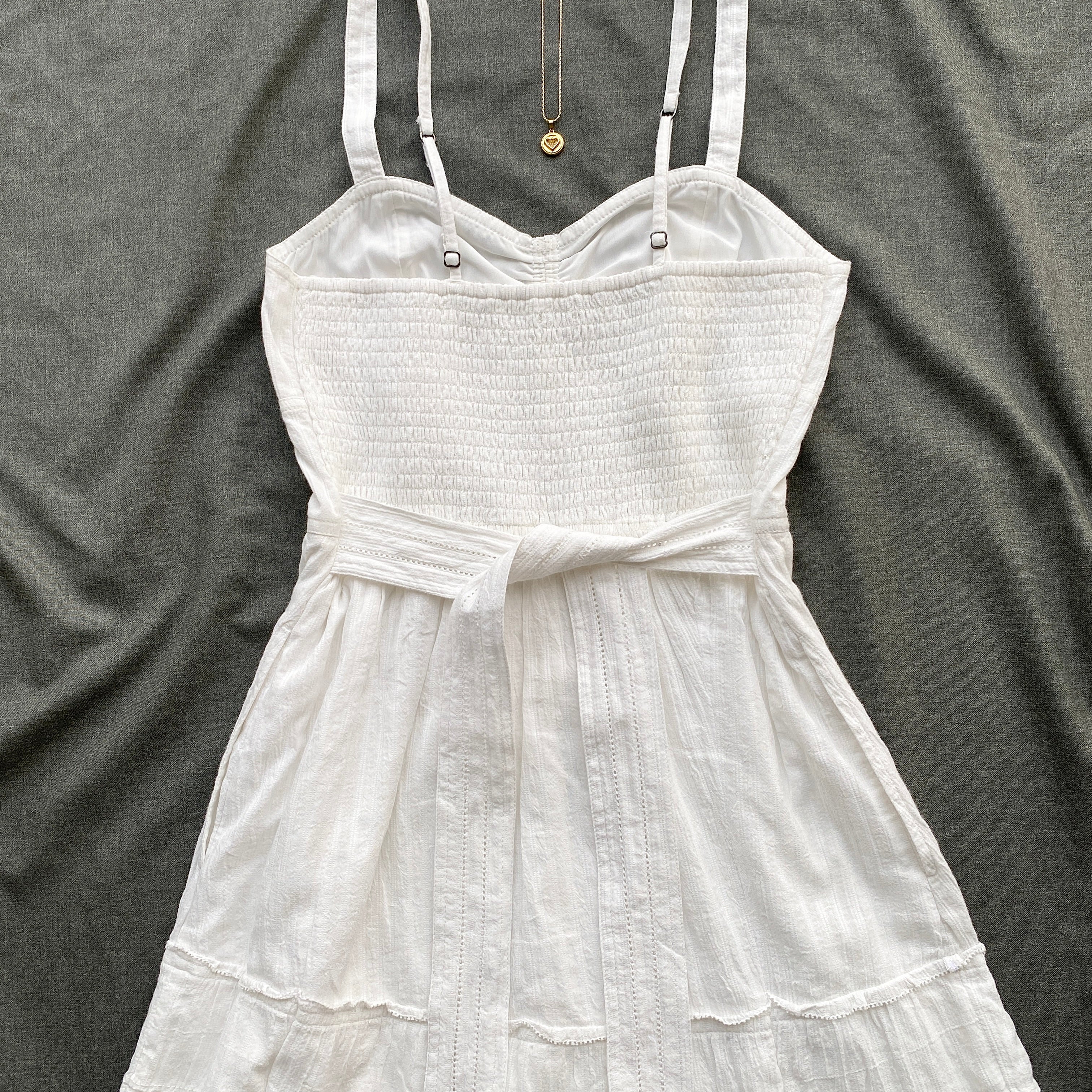 WHITE DRESS FROM HOLLISTER (Bust : 30-34, Upper Waist : 24-28)
