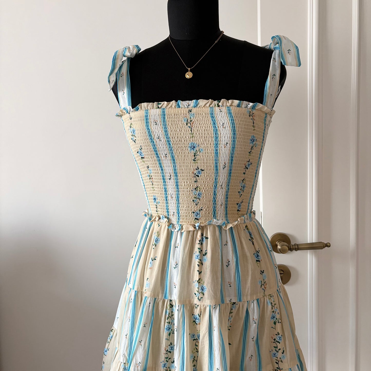 BLUE FLORAL TIE UP DRESS (Mulitple sizes available)