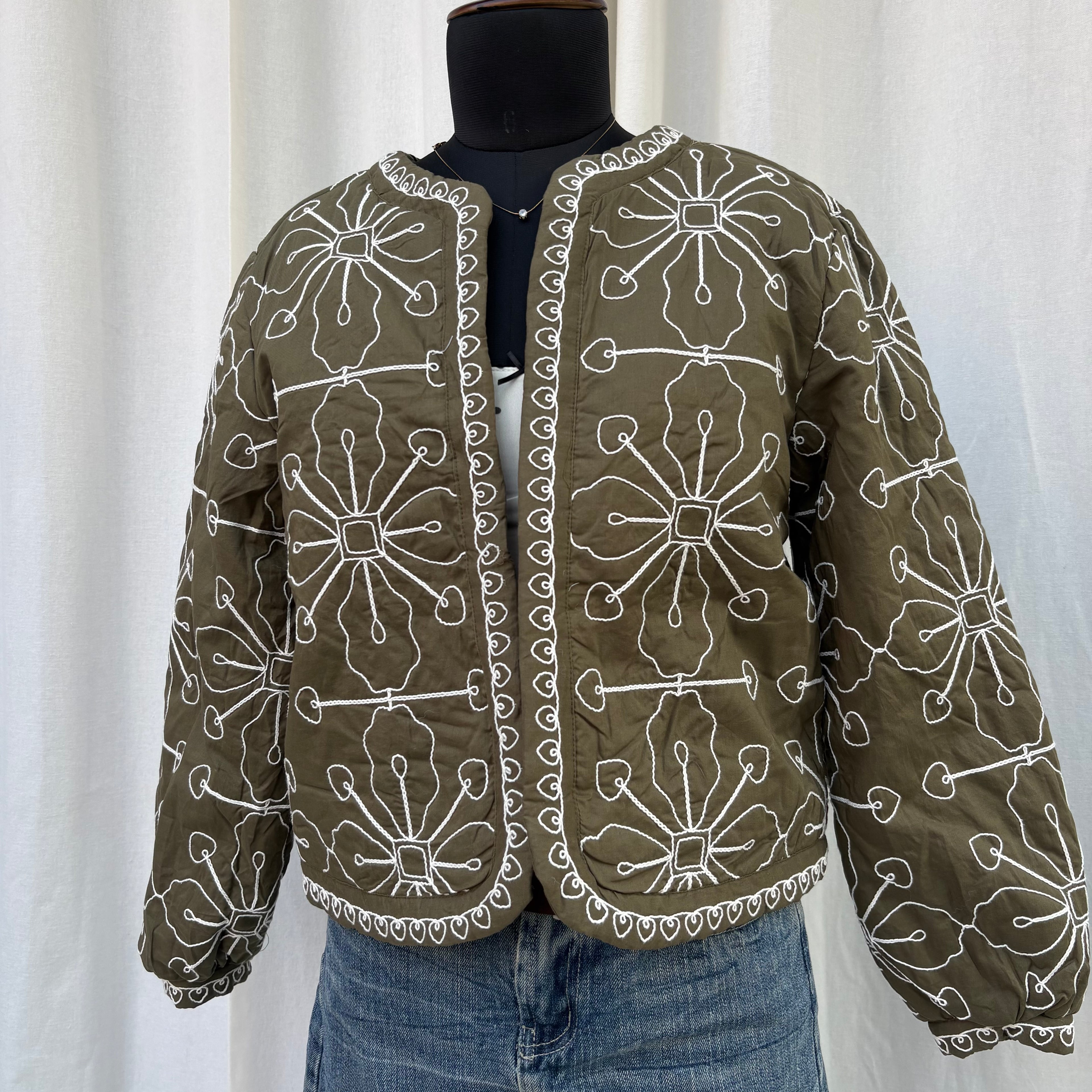 OLIVE GREEN EMBROIDERED JACKET FROM MANGO