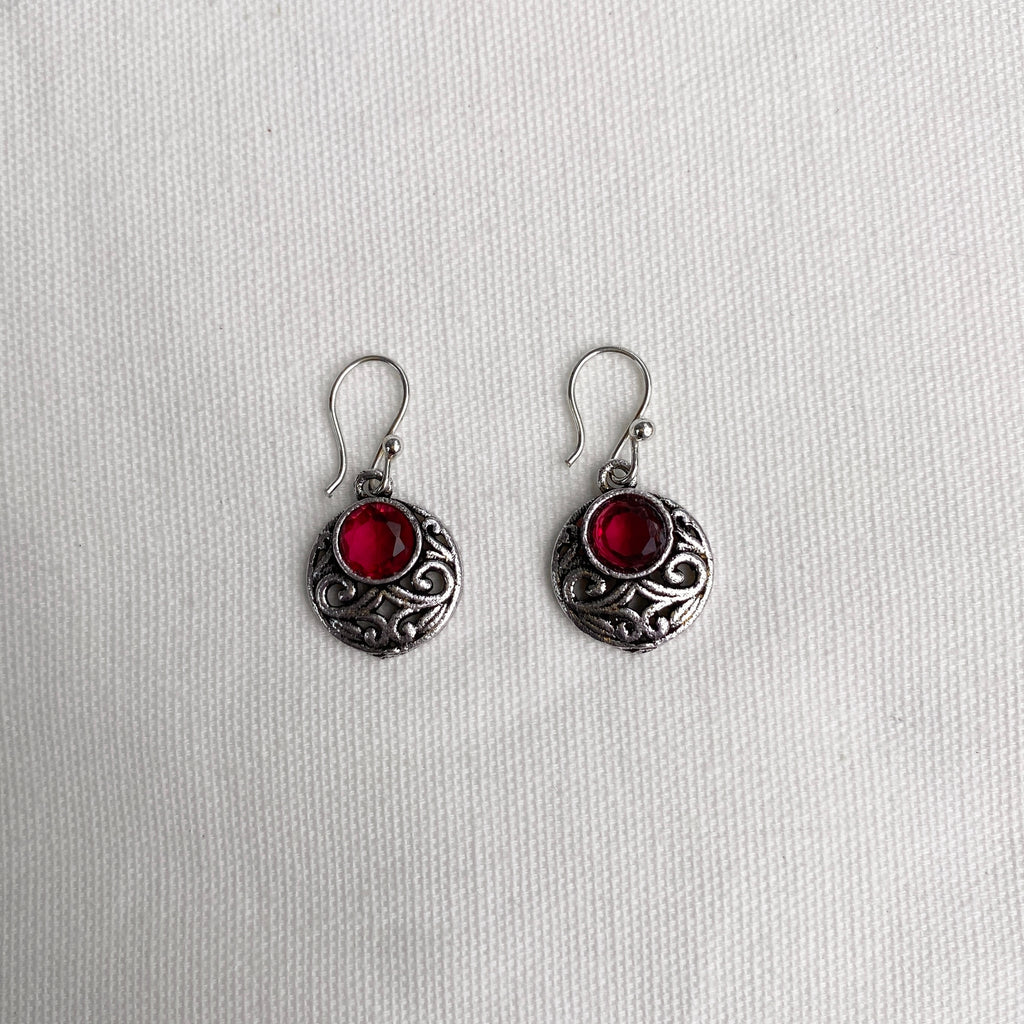 EARRINGS AND NECKLACE SET