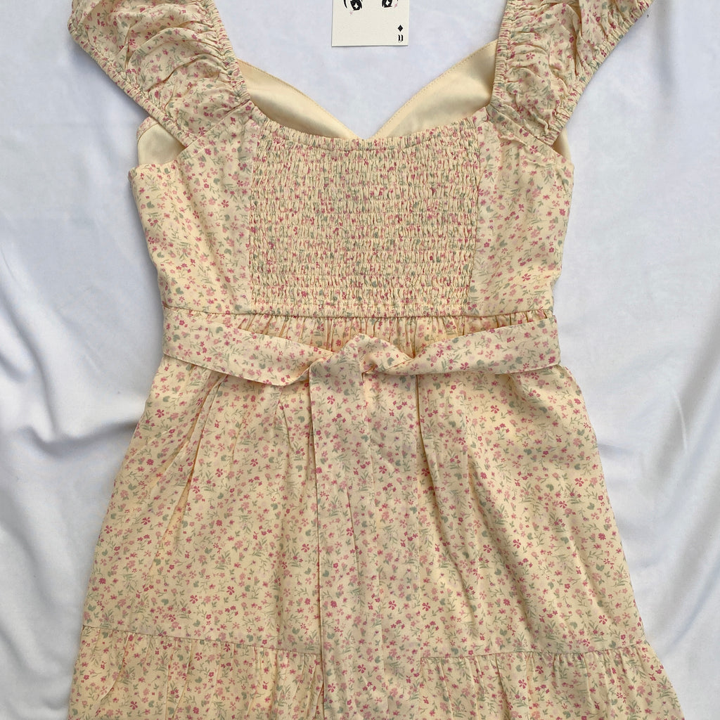 YELLOW FLORAL DRESS FROM HOLLISTER (Bust : 32-34, Upper Waist : 24-28)